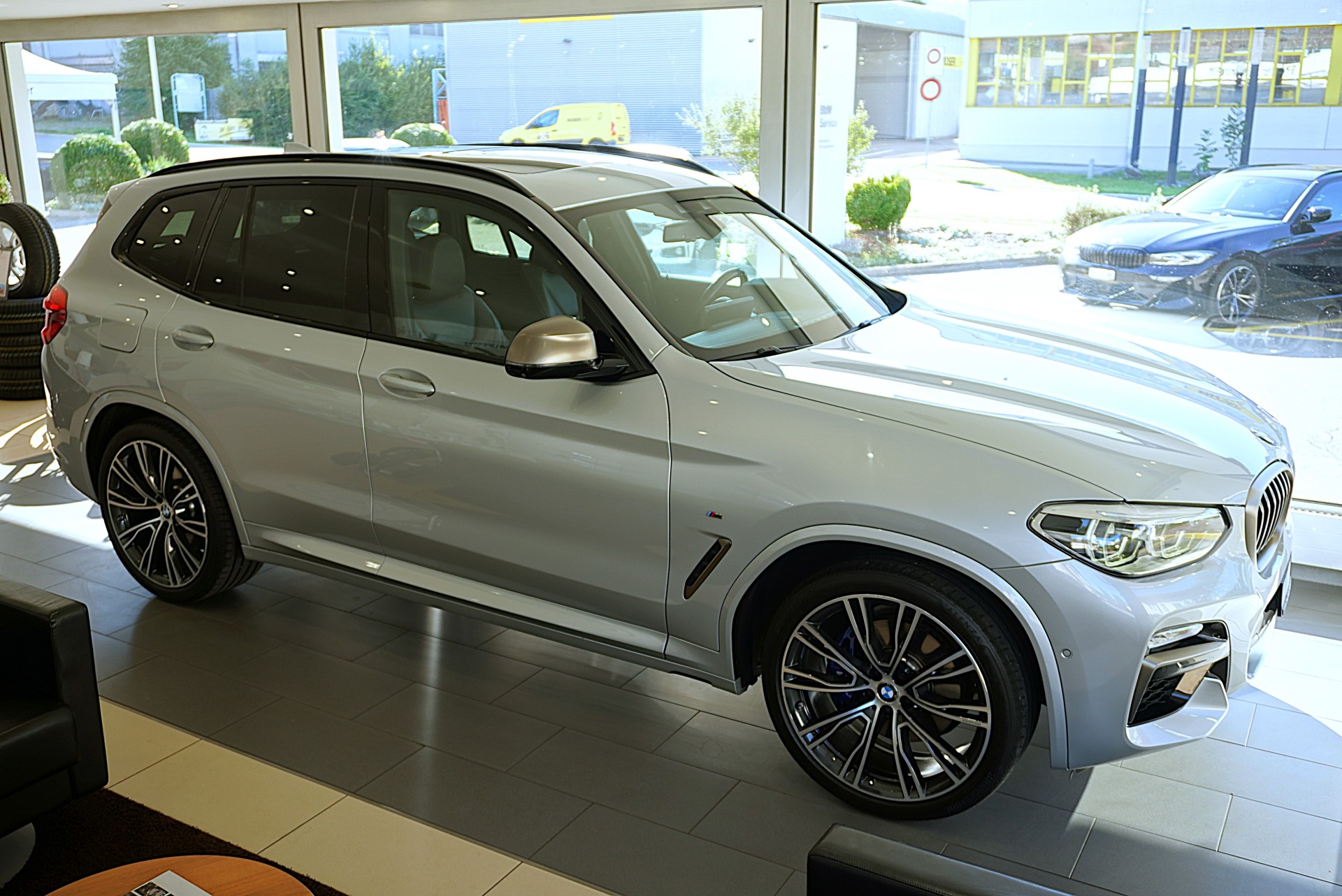 BMW X3 xDrive M40i Steptronic-showroom-element-2