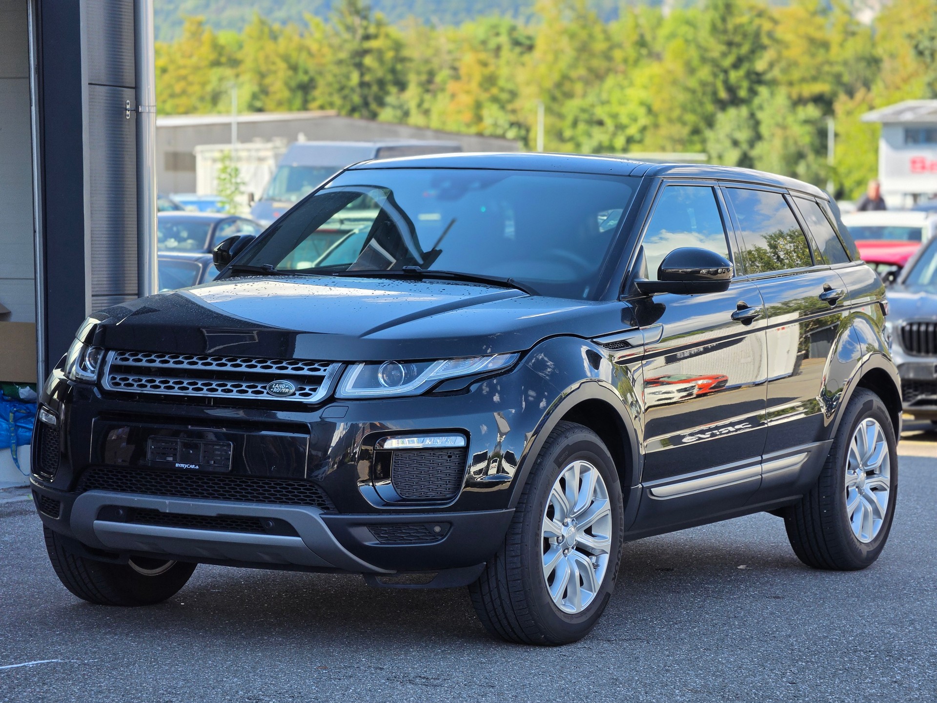 LAND ROVER Range Rover Evoque 2.0 Si4 HSE Dynamic AT9-image-2