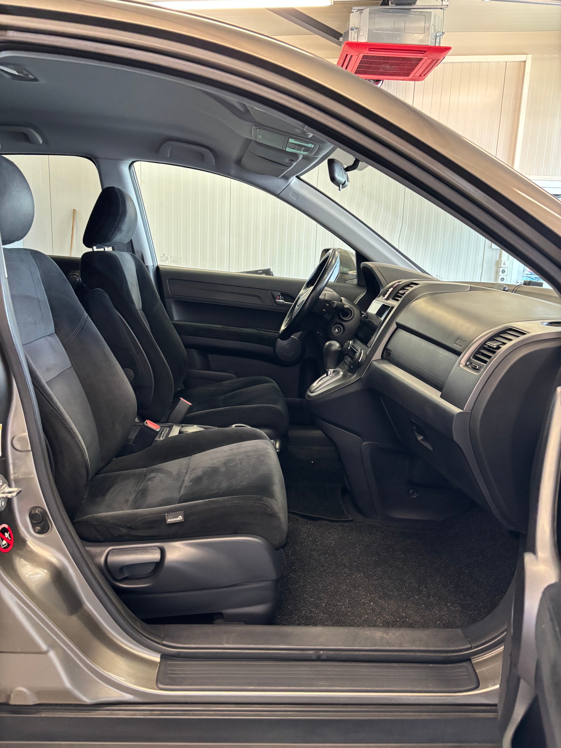 HONDA CR-V 2.0 4WD Elegance-image-11