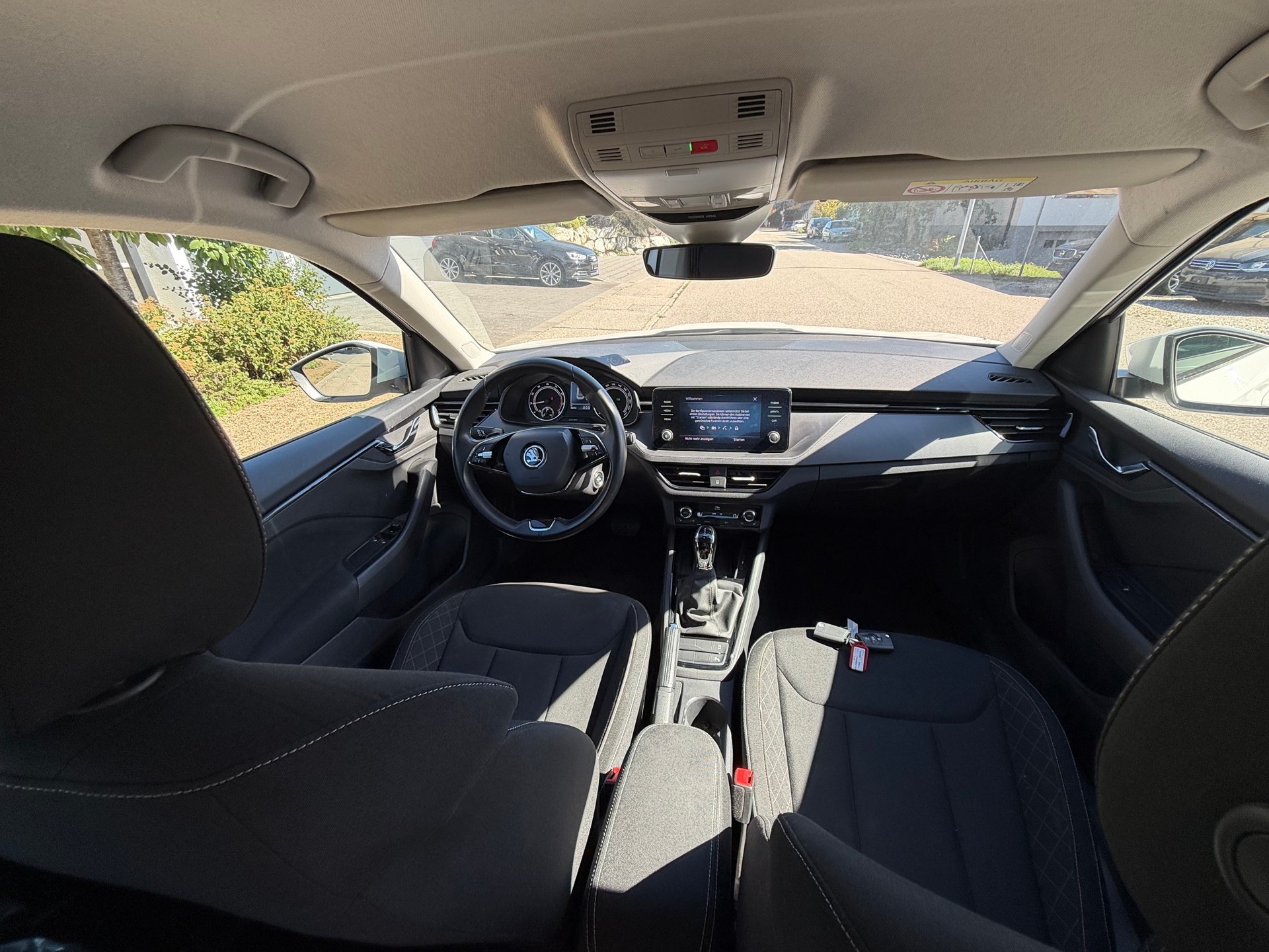 SKODA Kamiq 1.0 TSI Ambition DSG-image-11