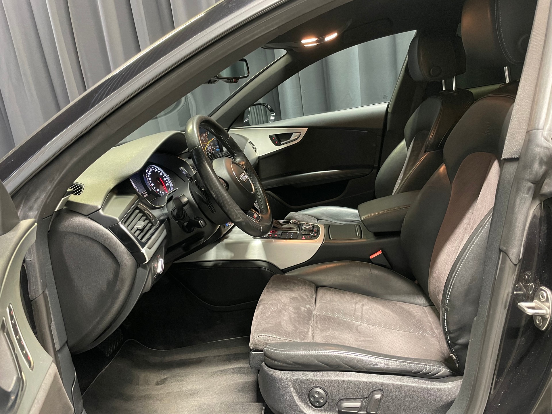 AUDI A7 Sportback 3.0 TFSI quattro S-tronic (53)-image-6