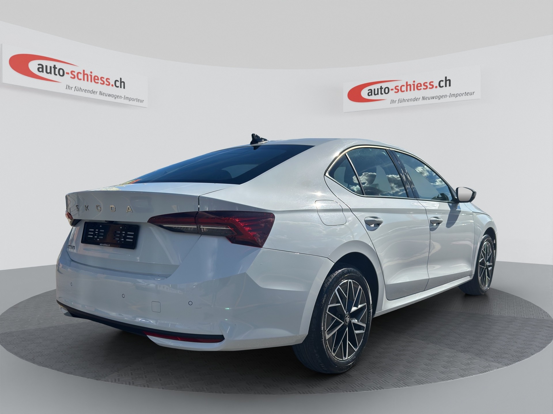 SKODA Octavia Lim. 1.5 TSI mHEV DSG-image-4