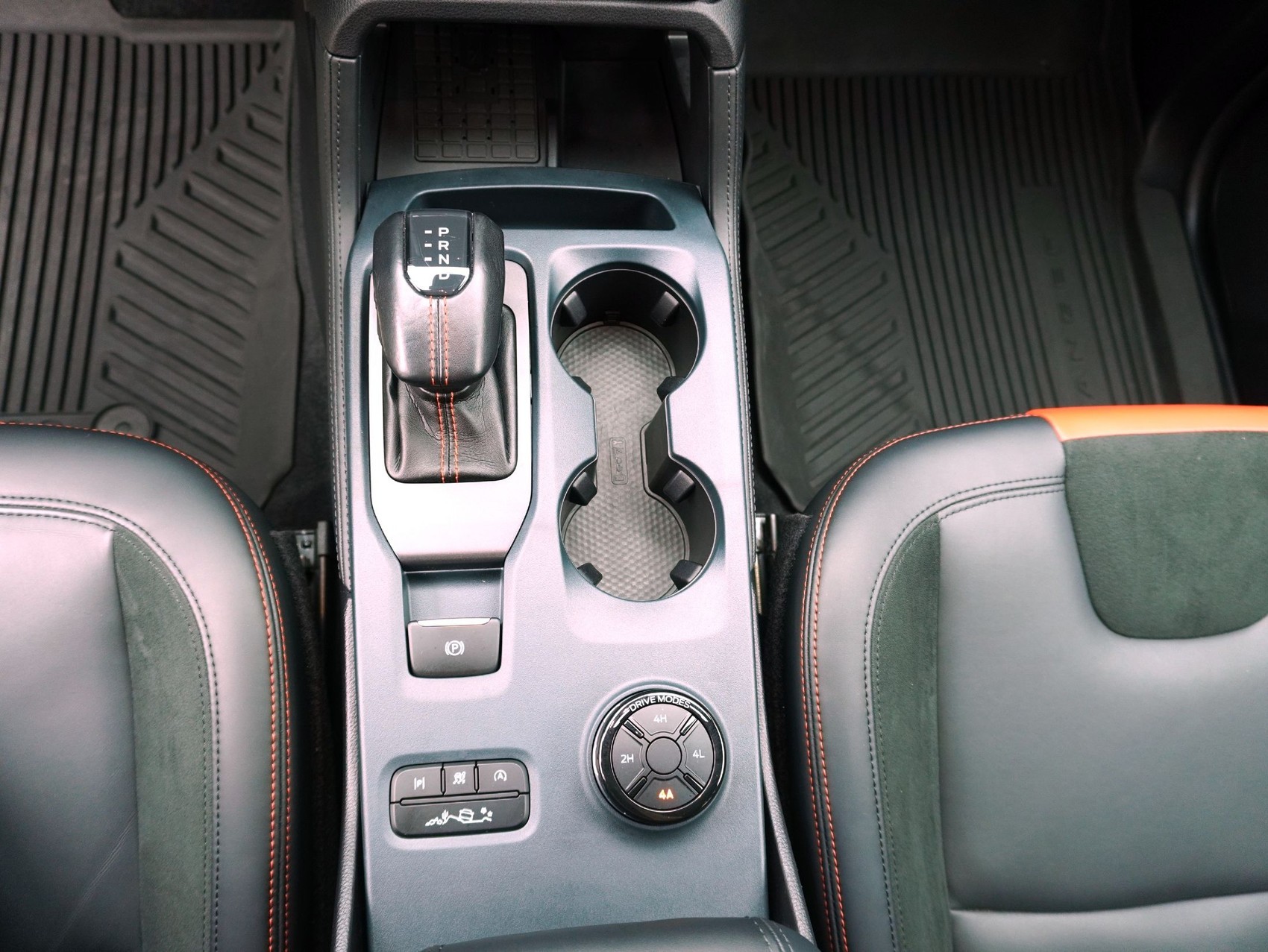 FORD Ranger DKab.Pick-up 3.0 EcoBoost 4x4 Raptor-image-14