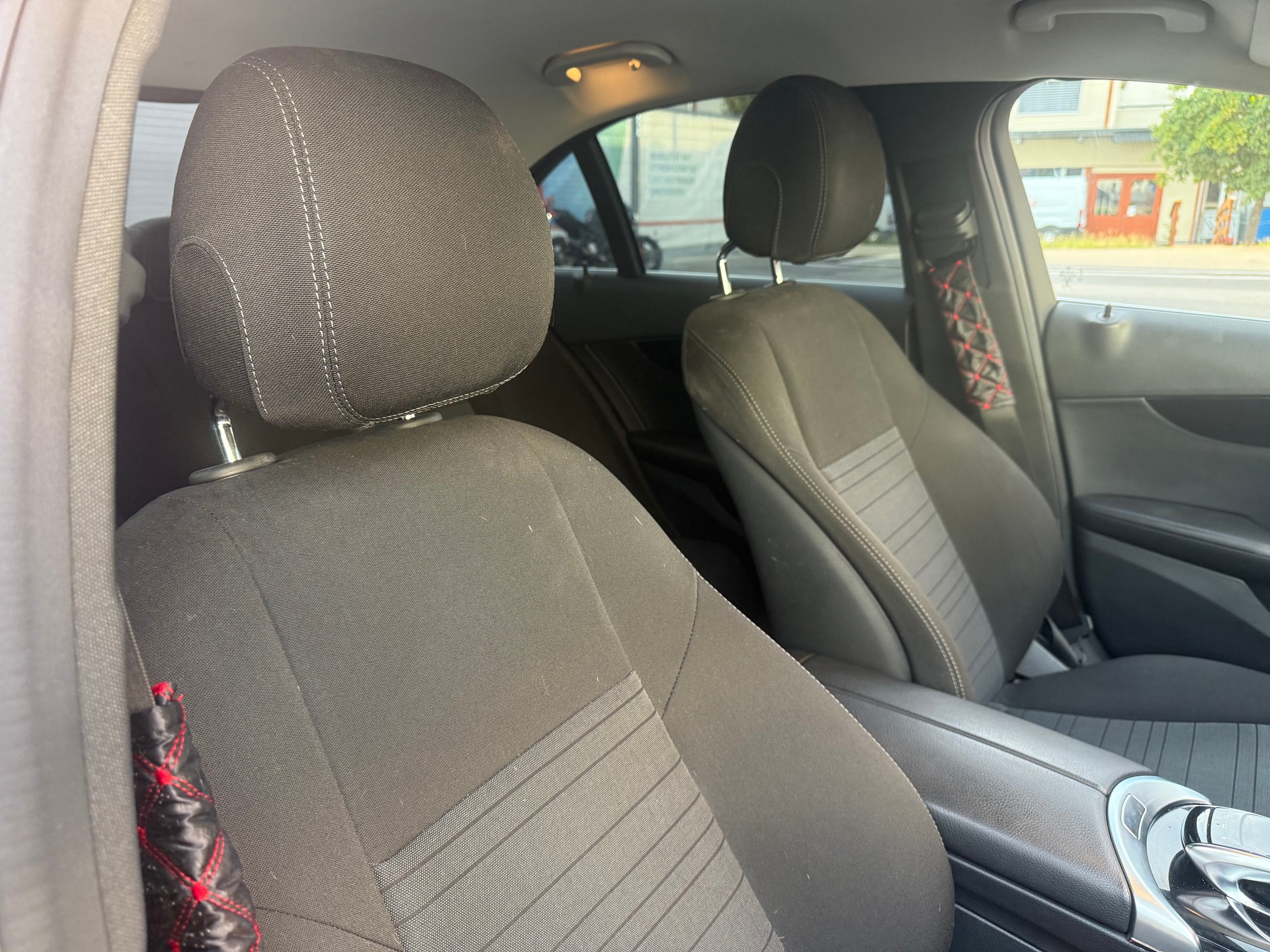 MERCEDES-BENZ C 400 4Matic 7G-Tronic-image-9