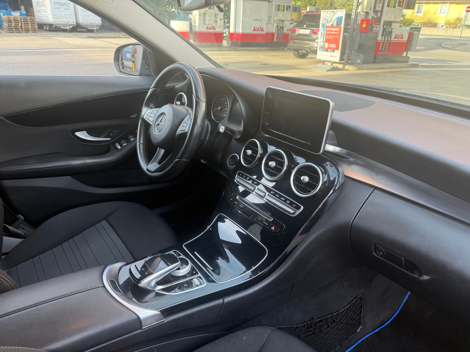 MERCEDES-BENZ C 400 4Matic 7G-Tronic-image-8