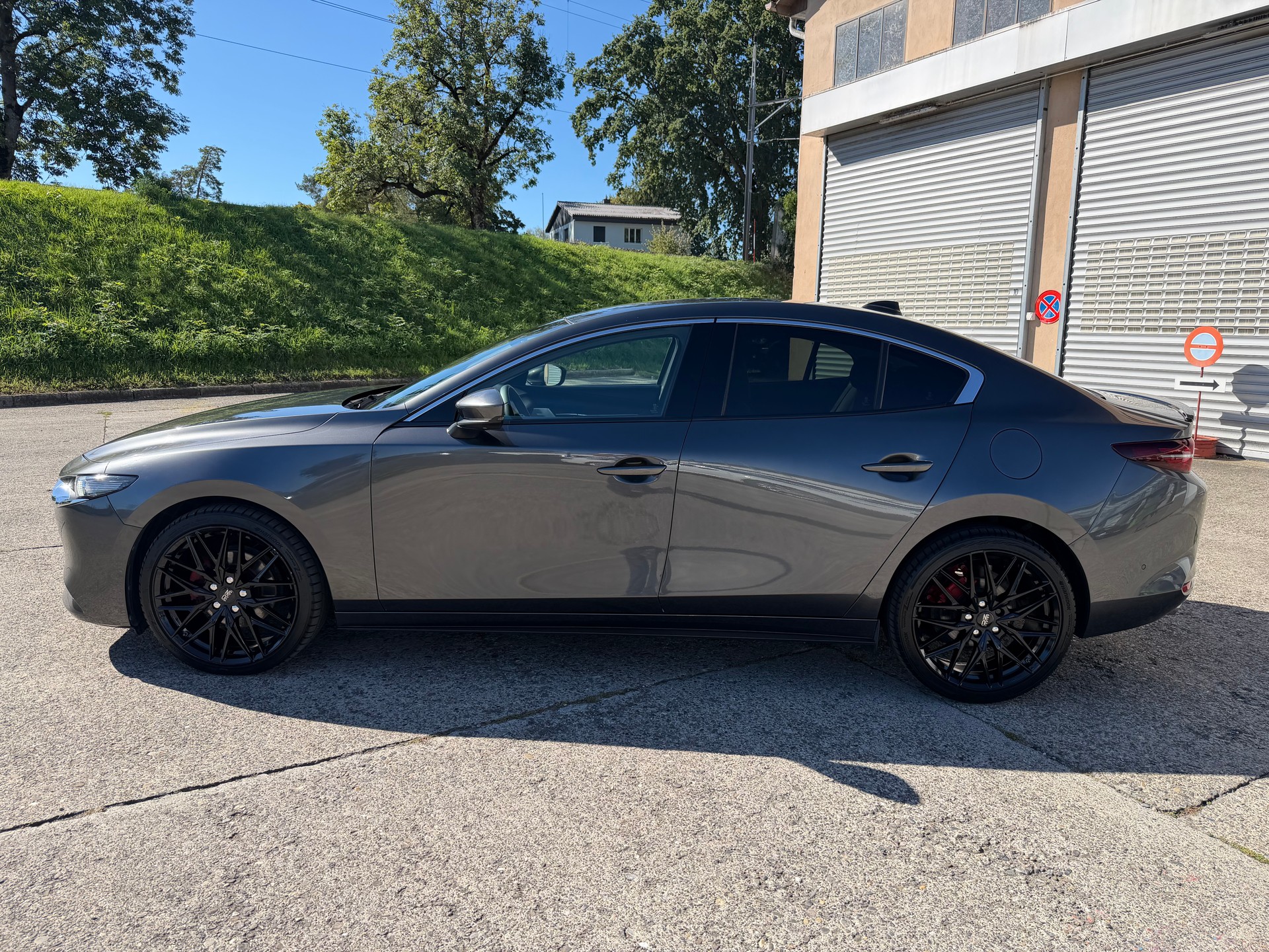 MAZDA 3 Sedan SKYACTIV-X M Hybrid 180 Revolution Automat-image-1