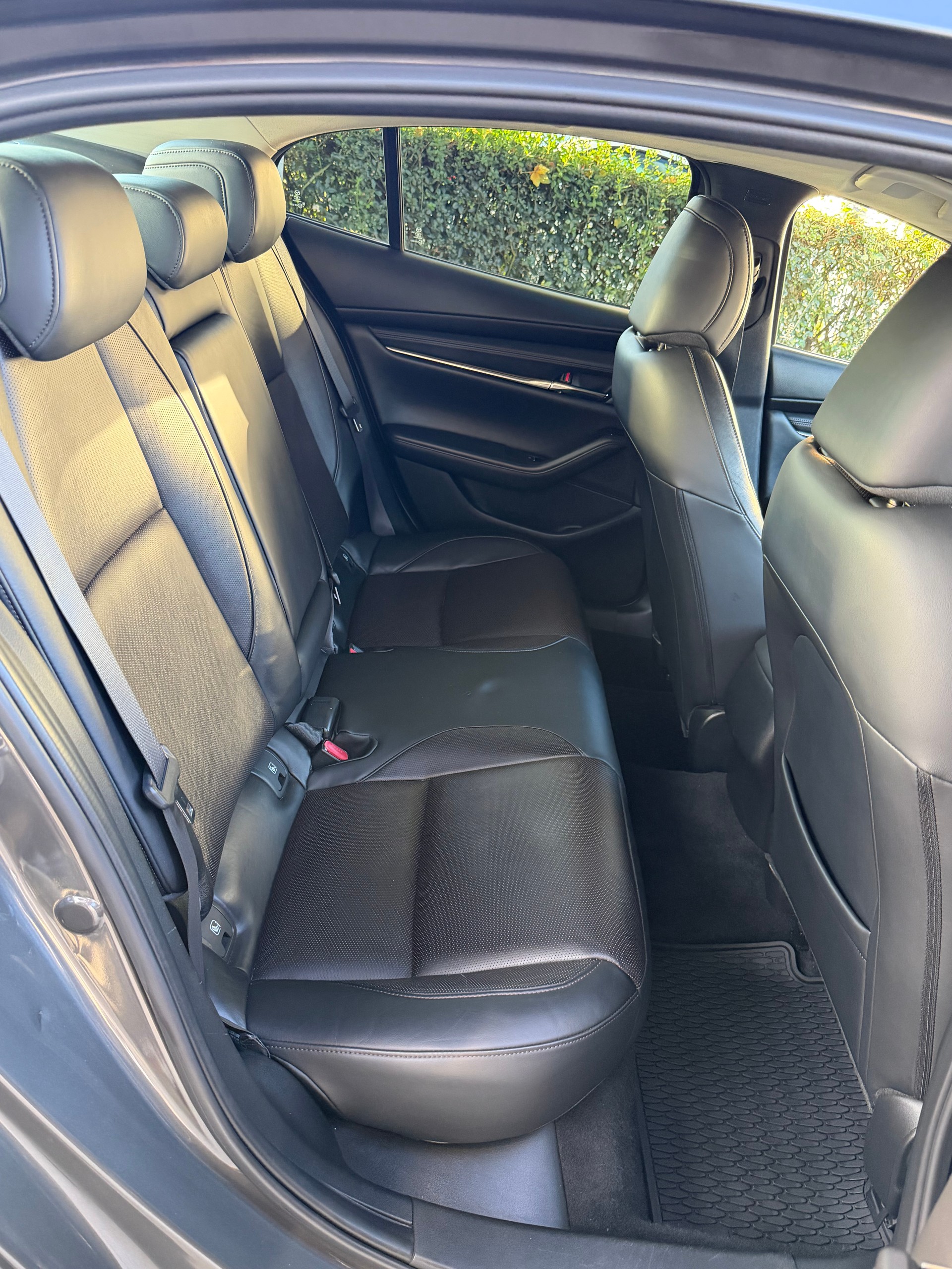 MAZDA 3 Sedan SKYACTIV-X M Hybrid 180 Revolution Automat-image-14