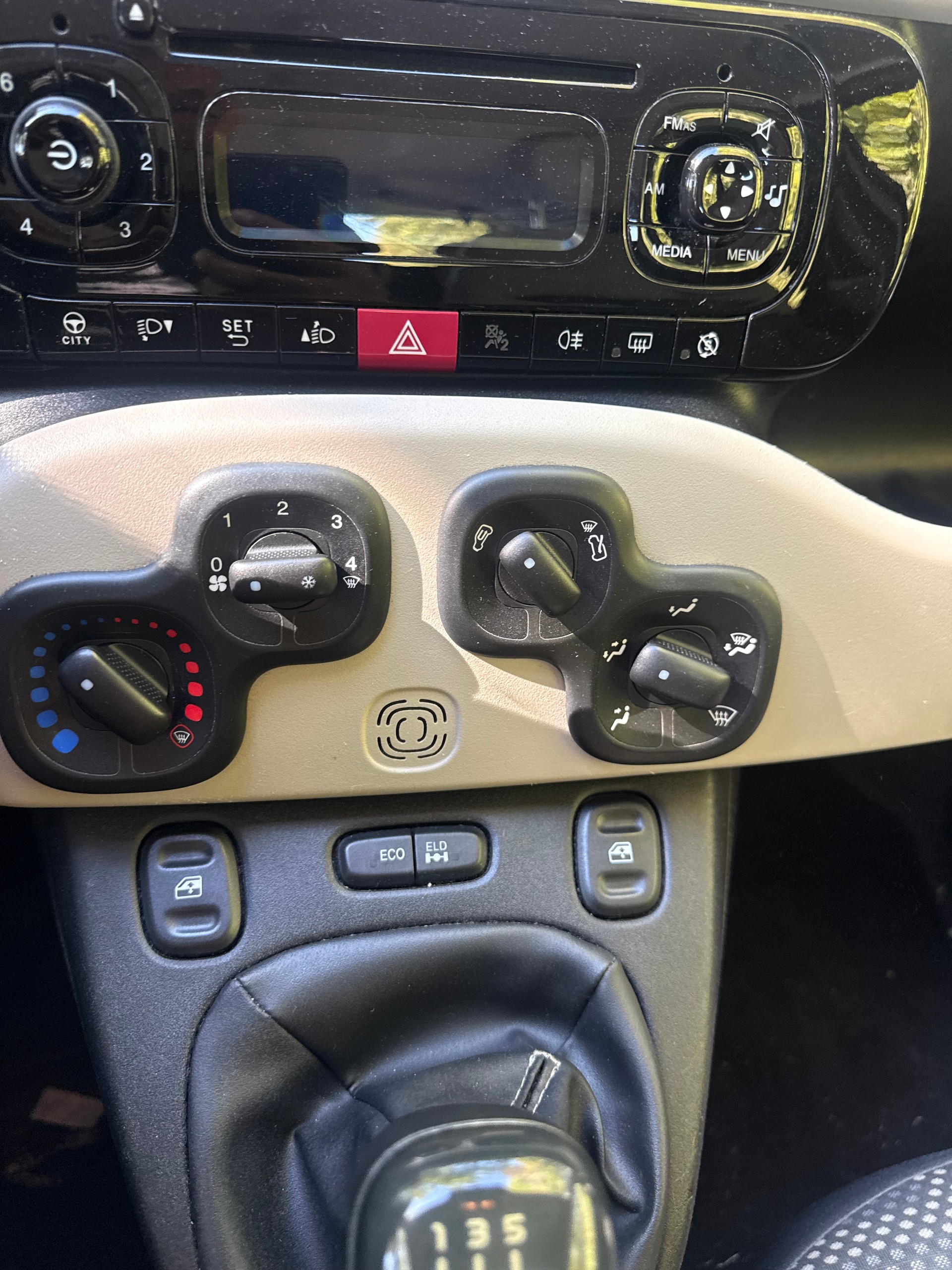 FIAT Panda 0.9 Twinair Turbo Antartica 4x4-image-8