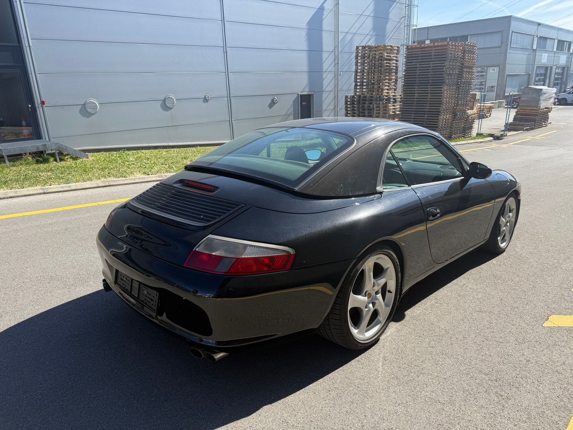 PORSCHE 911 Carrera Cabrio(M)-image-2