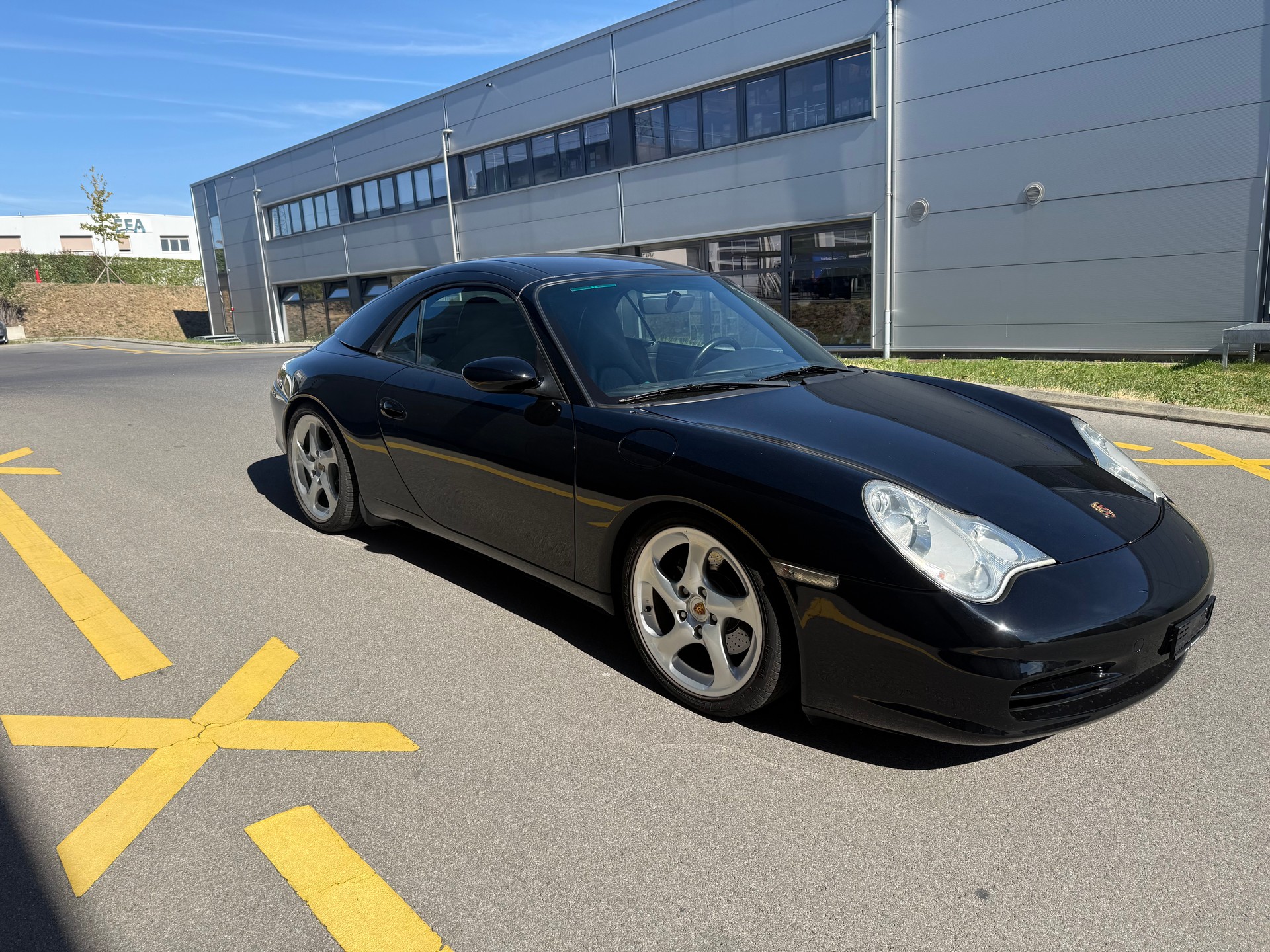 PORSCHE 911 Carrera Cabrio(M)-image-1