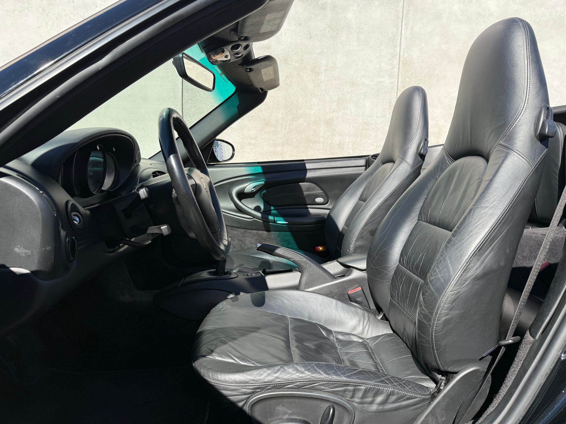 PORSCHE 911 Carrera Cabrio(M)-image-7
