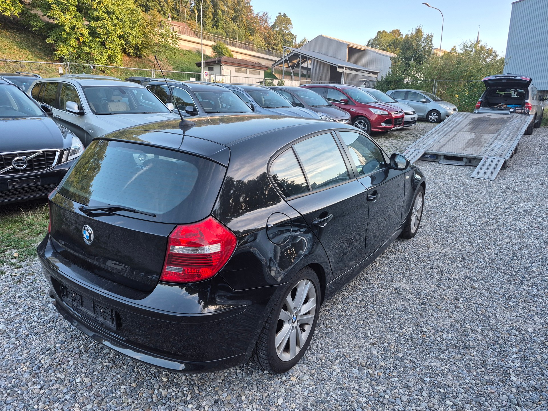 BMW 118d Dynamic Edition Steptronic-image-3