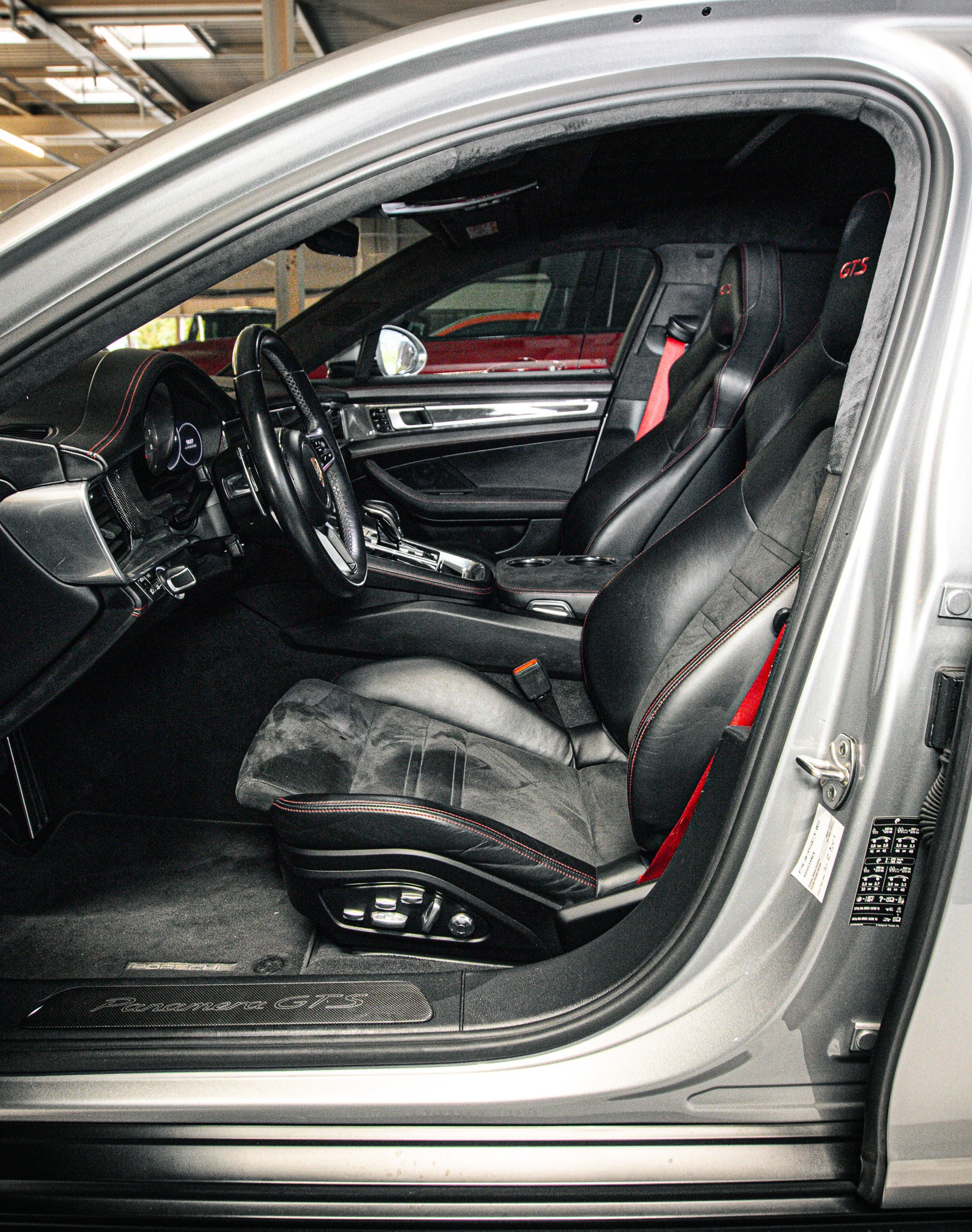 PORSCHE Panamera GTS Sport Turismo PDK-image-8