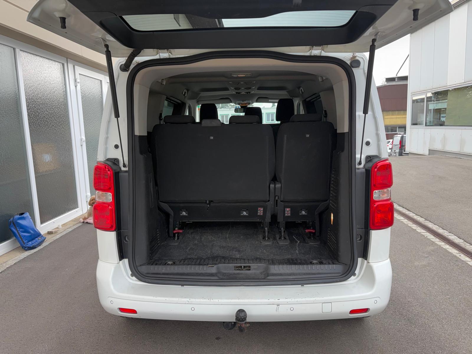 CITROEN Spacetourer 2.0 BlueHDi Shine M-image-11