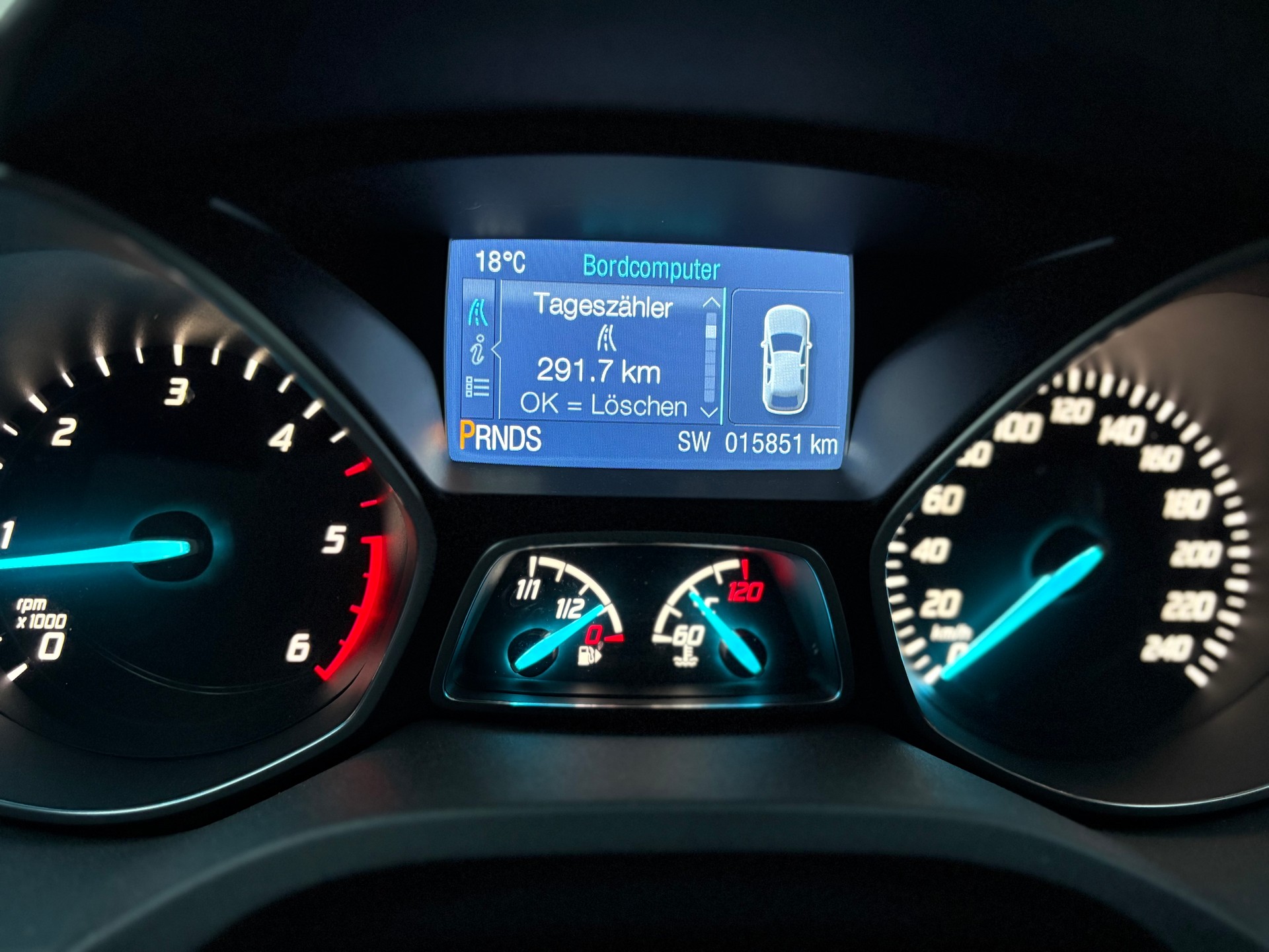 FORD Kuga 2.0 TDCi Titanium S 4WD erst 16’000km aus 1.Hand-image-14