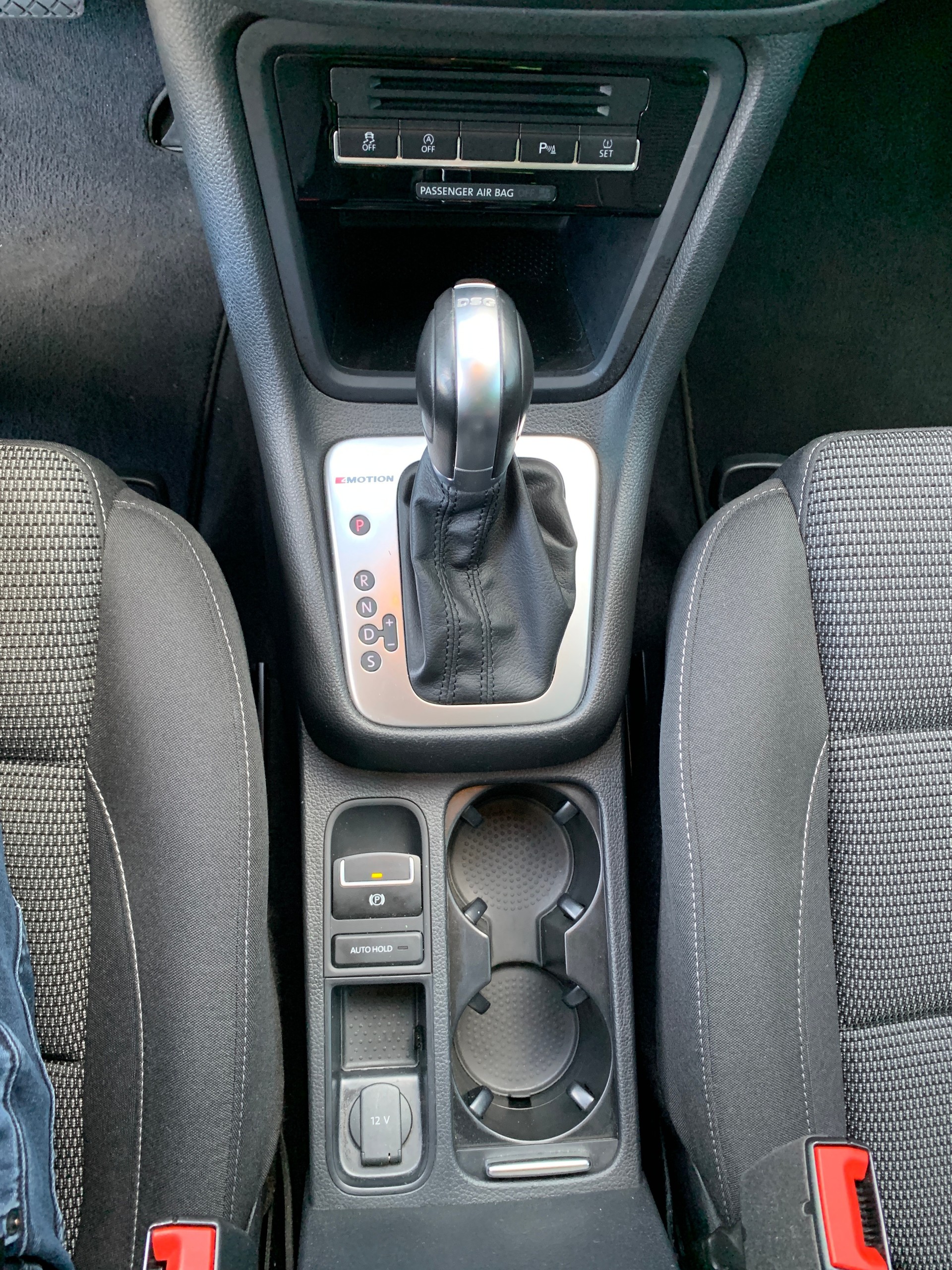 VW Sharan 2.0 TDI BMT Comfortline 4Motion DSG-image-13
