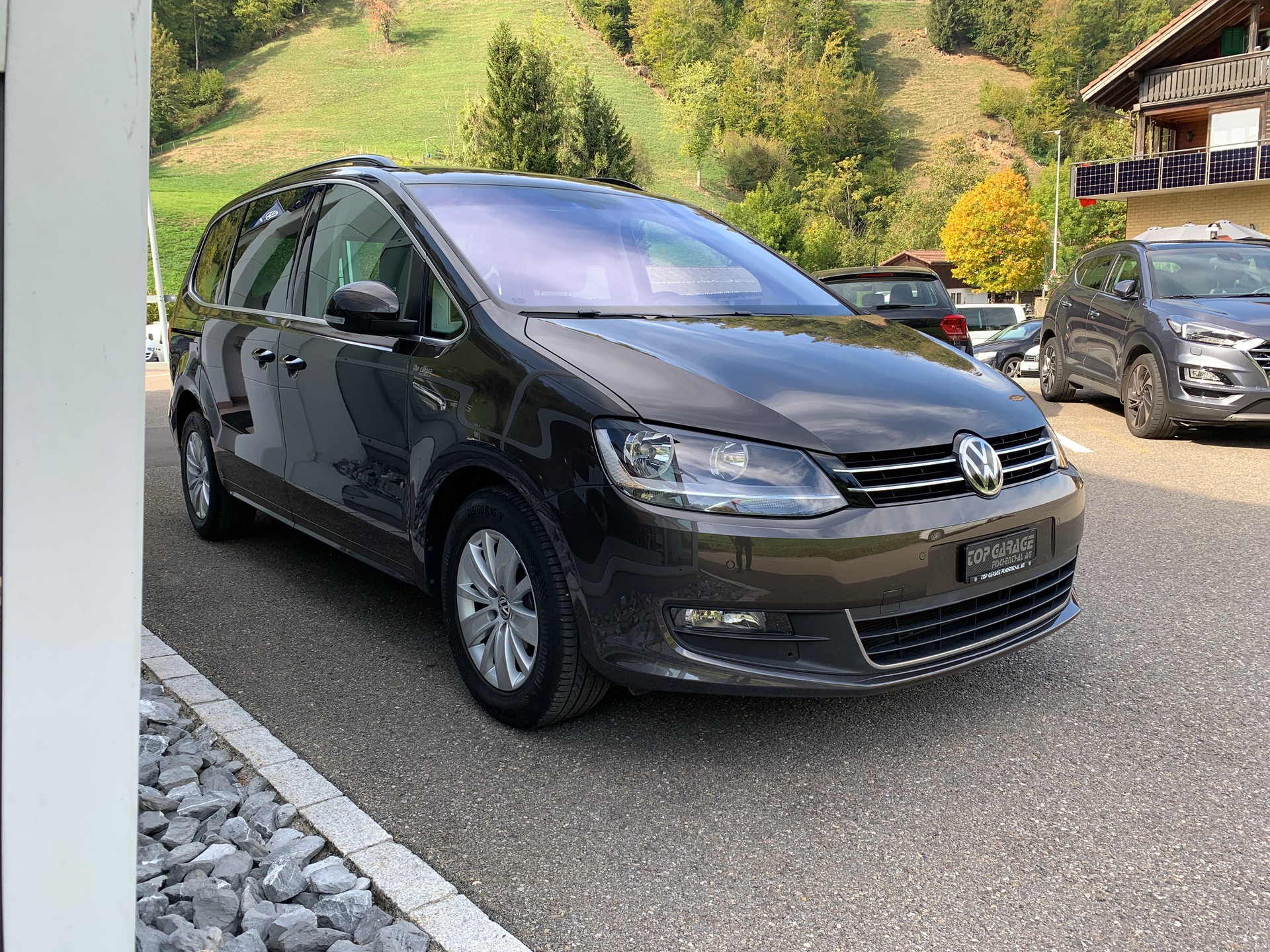 VW Sharan 2.0 TDI BMT Comfortline 4Motion DSG-image-2