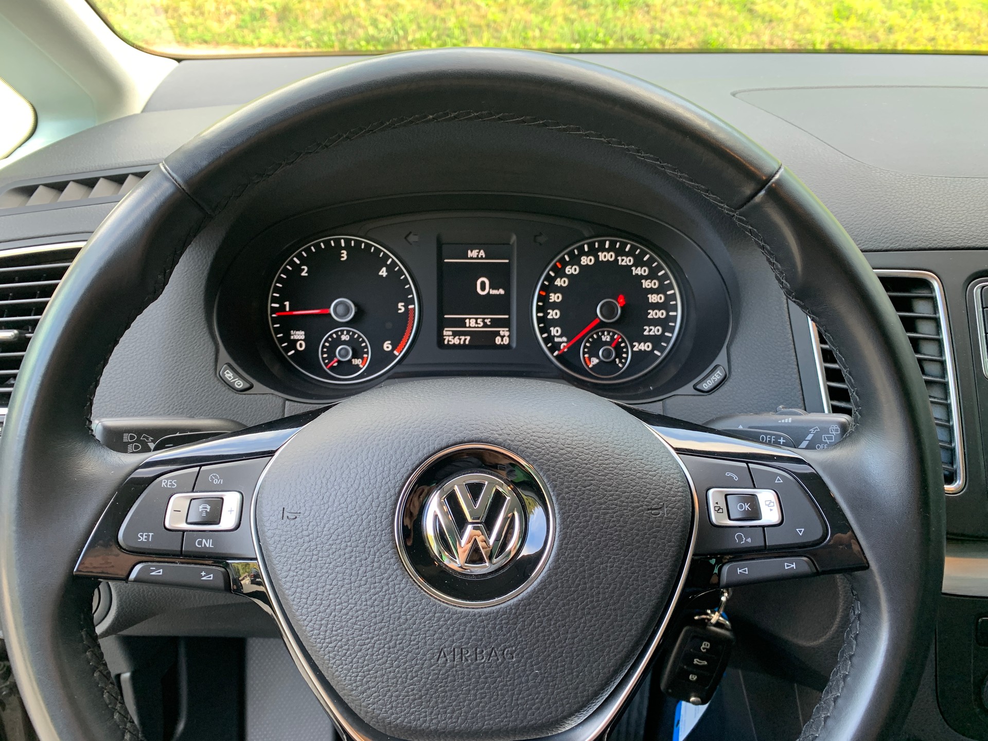 VW Sharan 2.0 TDI BMT Comfortline 4Motion DSG-image-10