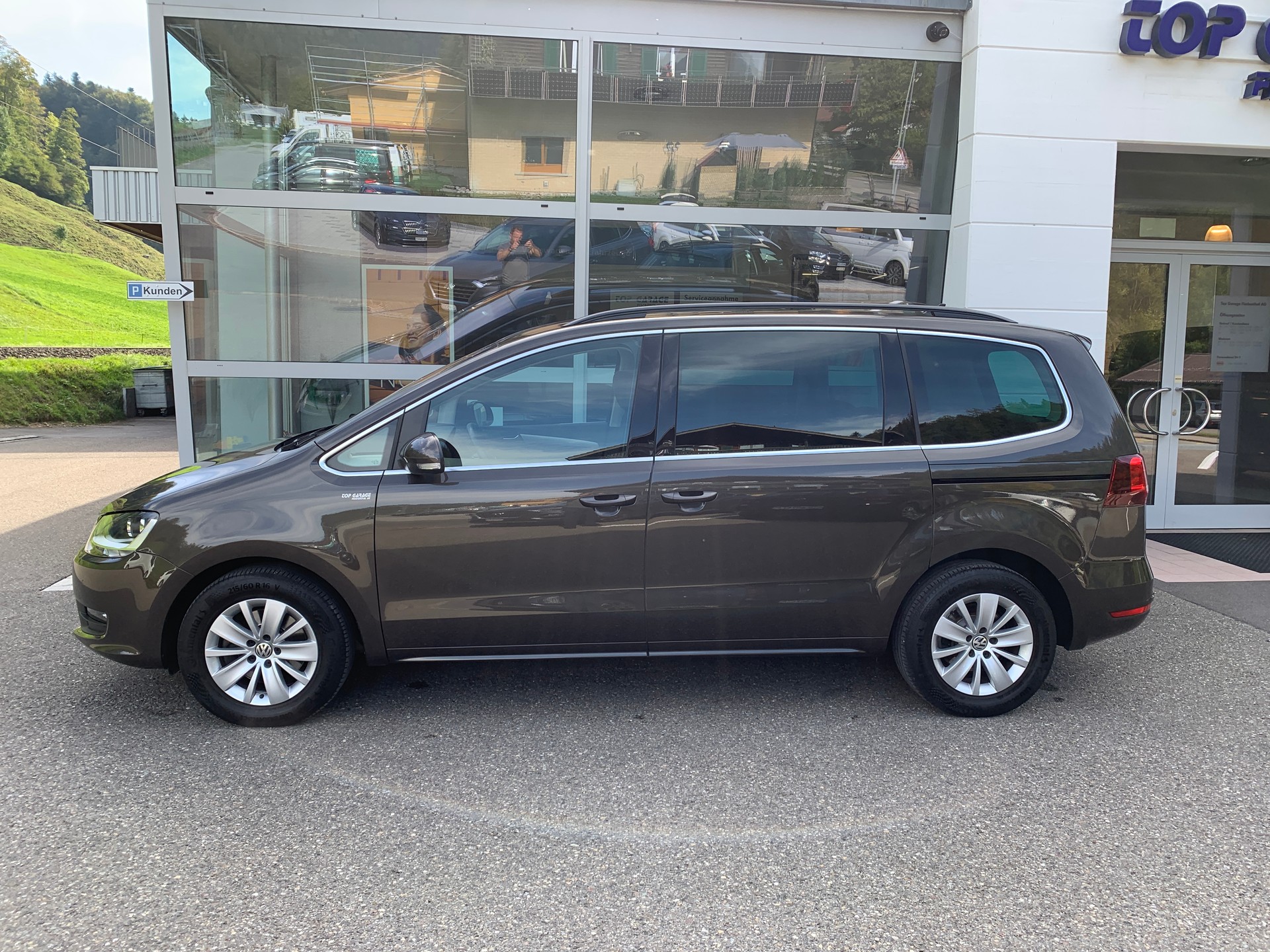 VW Sharan 2.0 TDI BMT Comfortline 4Motion DSG-image-3