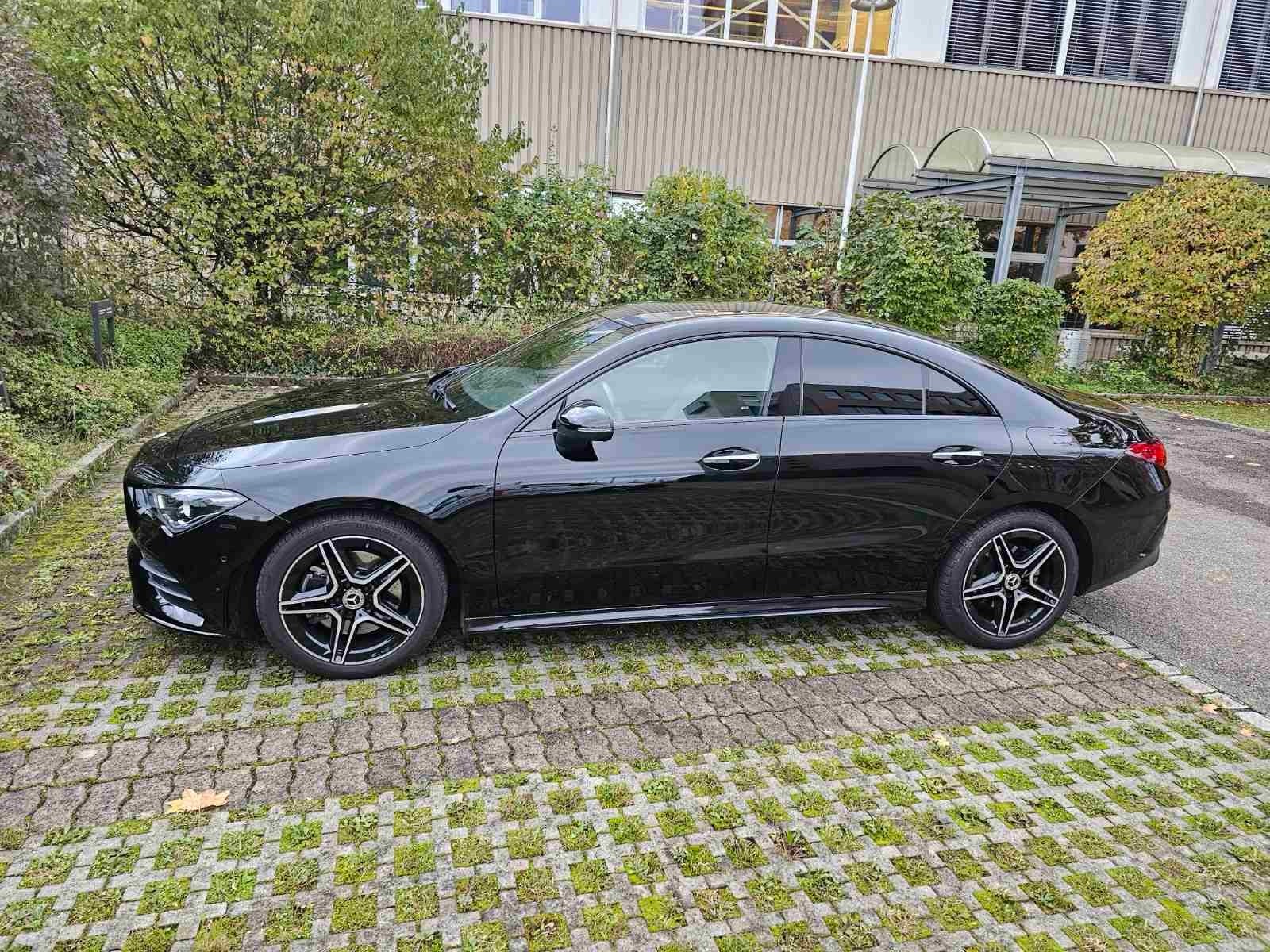 MERCEDES-BENZ CLA 200 AMG Line-image-1