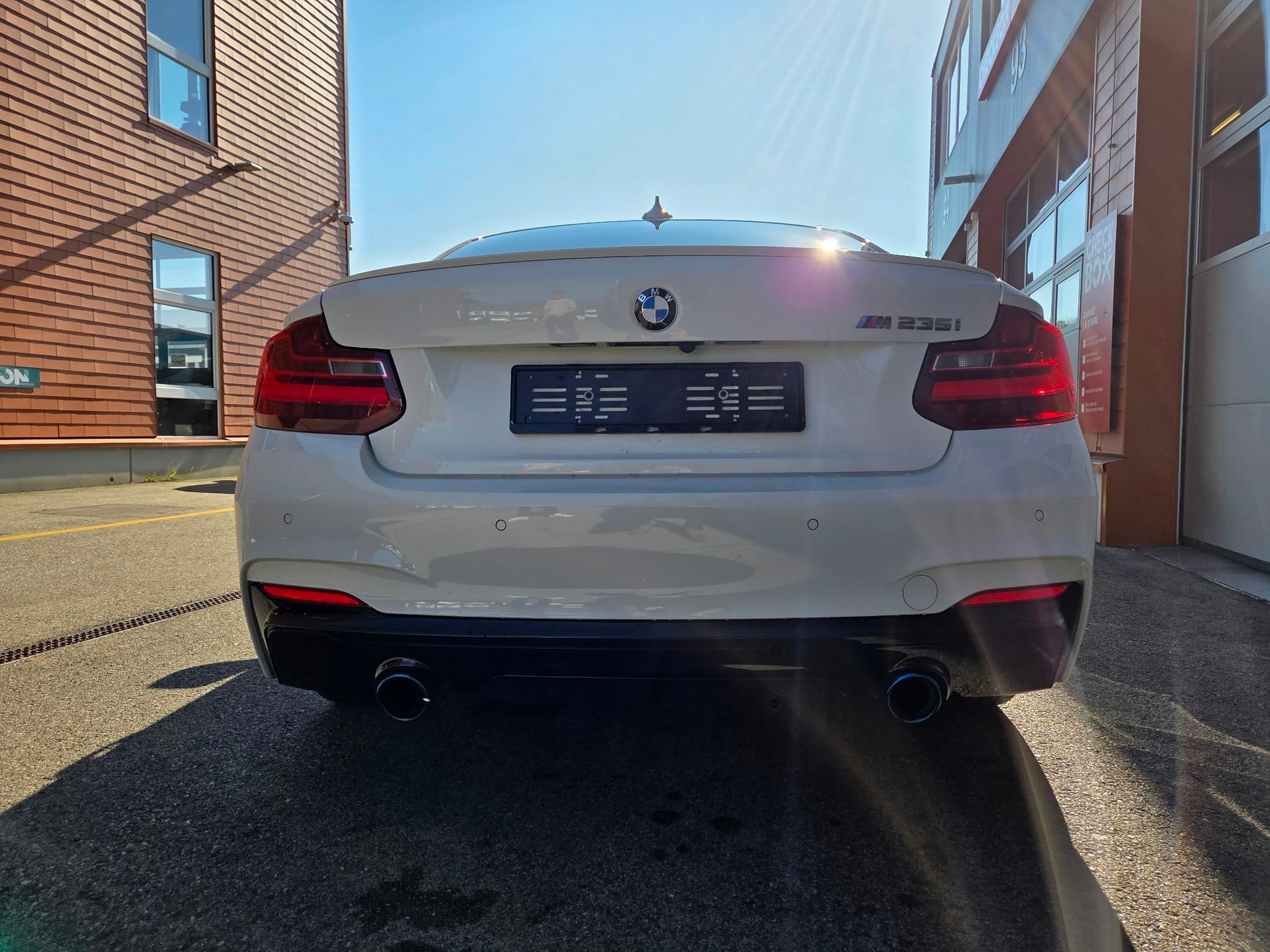 BMW M235i Steptronic-image-5