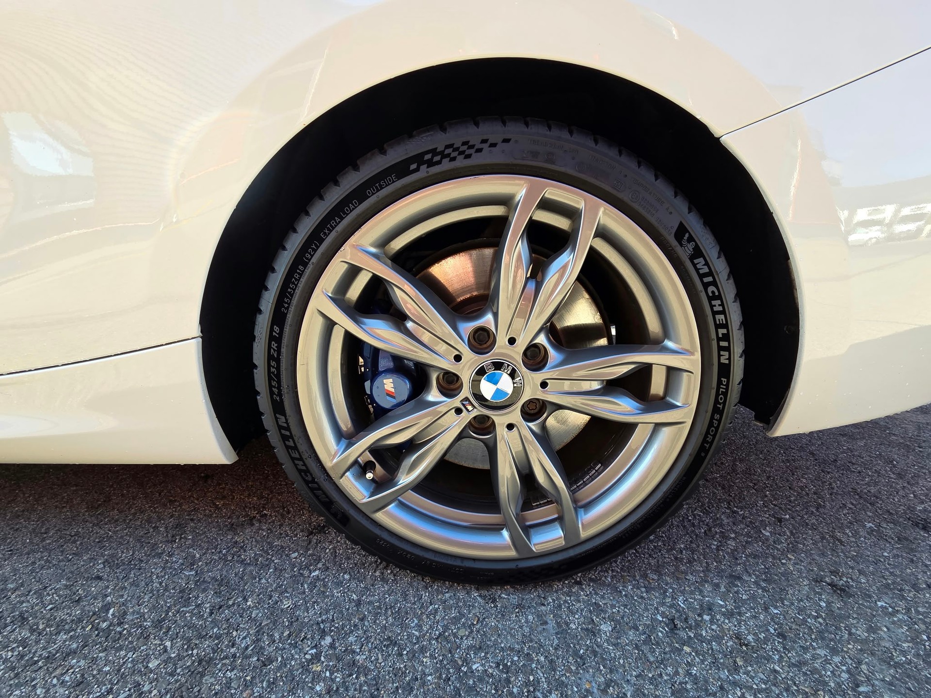 BMW M235i Steptronic-image-13