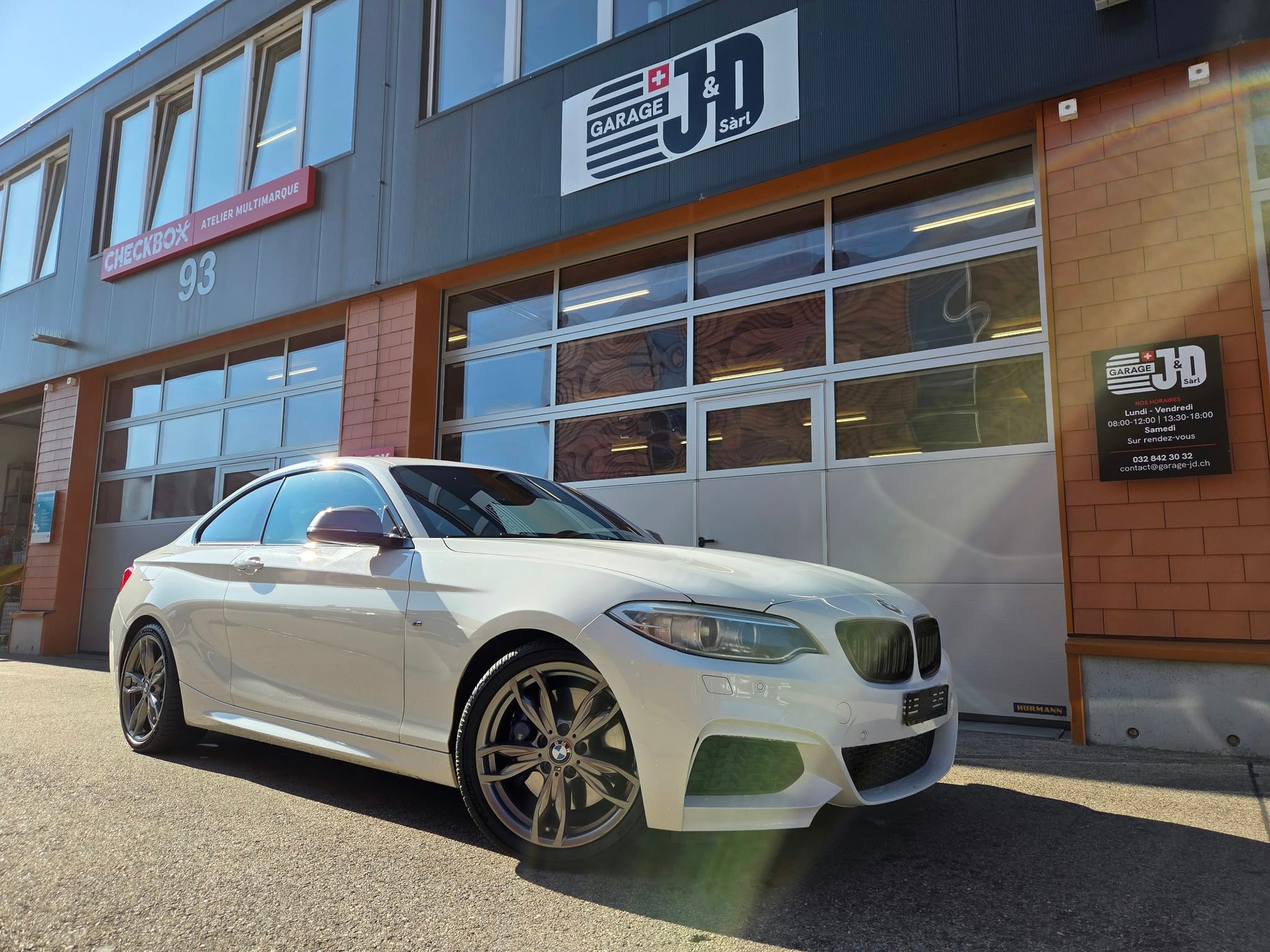 BMW M235i Steptronic-image-1