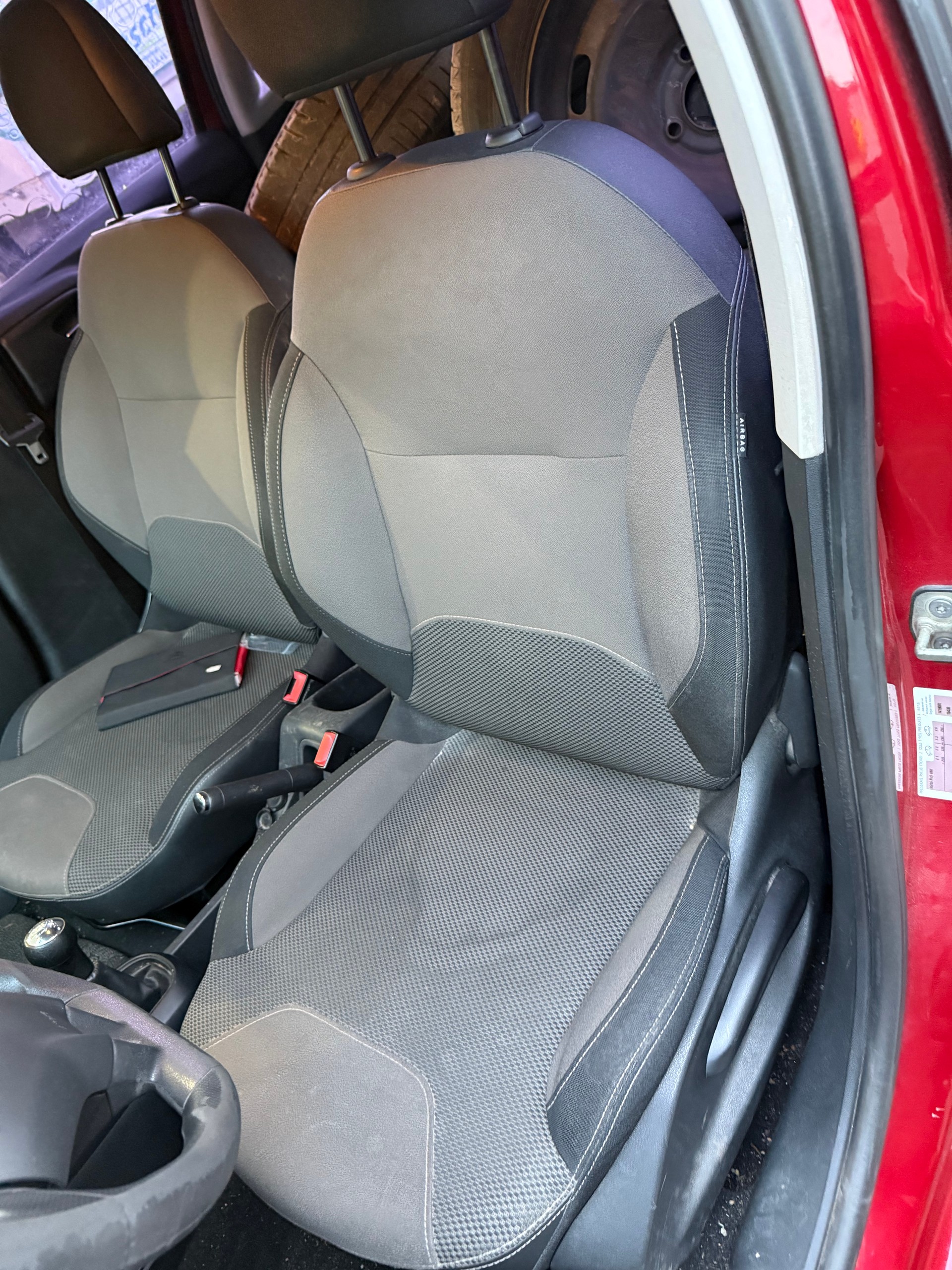 CITROEN C3 1.2i Exclusive-image-9