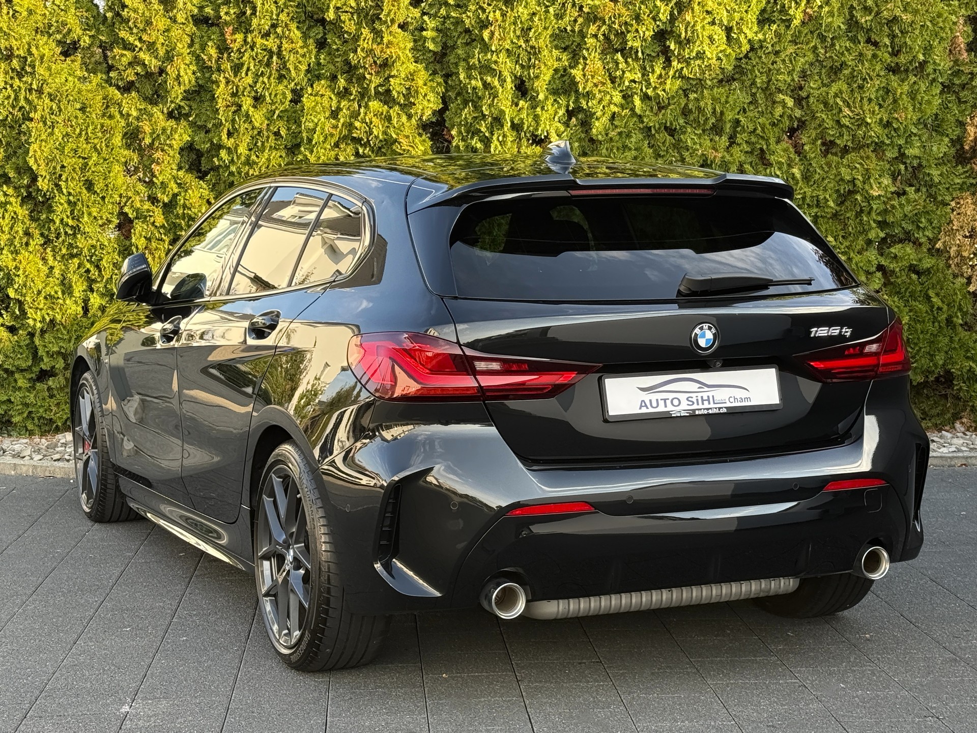 BMW 128ti M Sport Pro Steptronic / 1.Hand-image-12