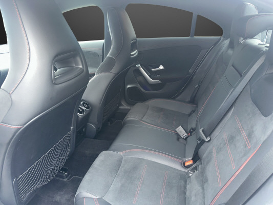 MERCEDES-BENZ CLA 220 d AMG Line 4Matic-image-6