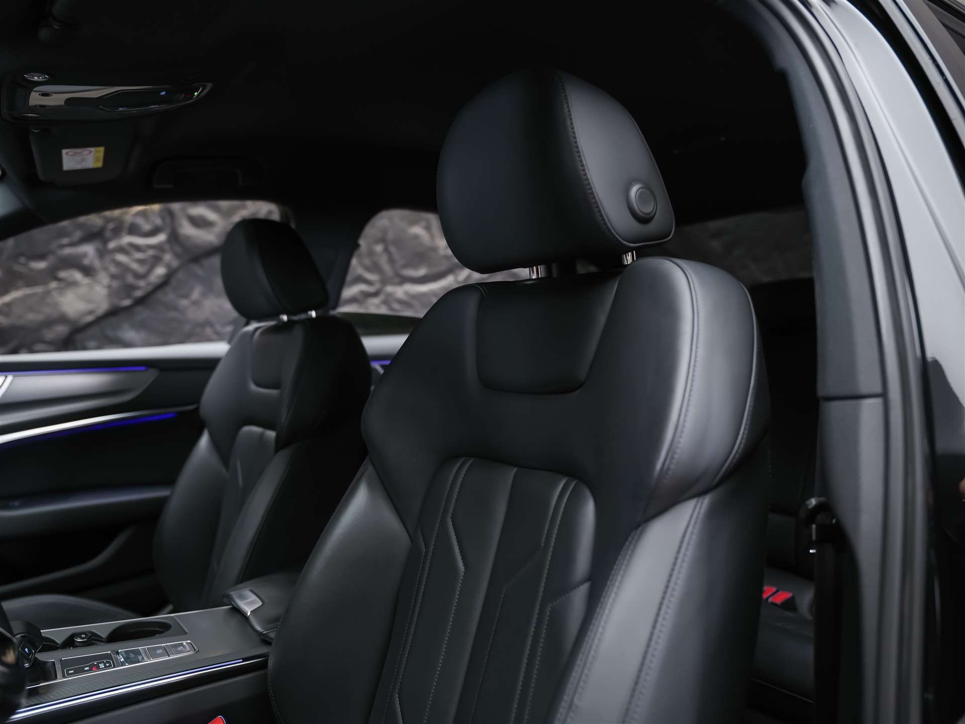 AUDI A6 Limousine 40 TDI Sport quattro S-tronic *ALL BLACK*21" Felgen*Voll Leder*-image-10