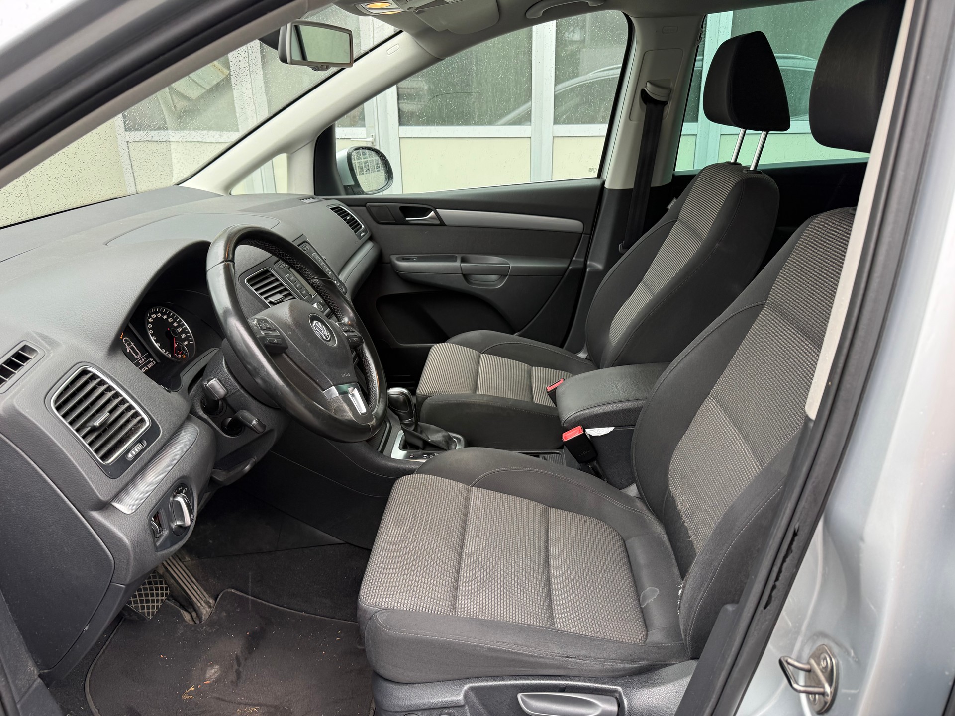 VW Sharan 2.0 TDI BMT Startline Trendline DSG-image-7