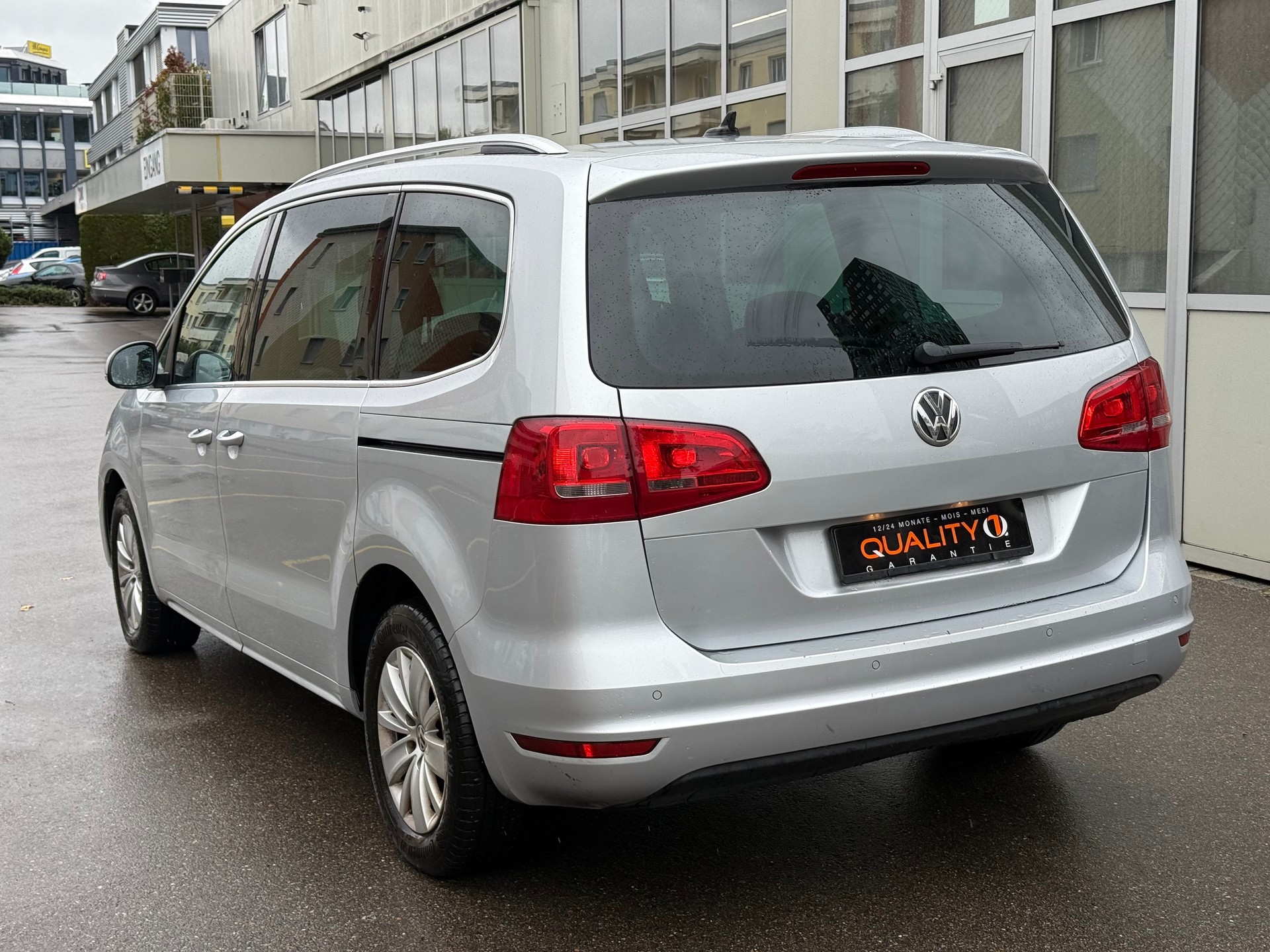 VW Sharan 2.0 TDI BMT Startline Trendline DSG-image-6