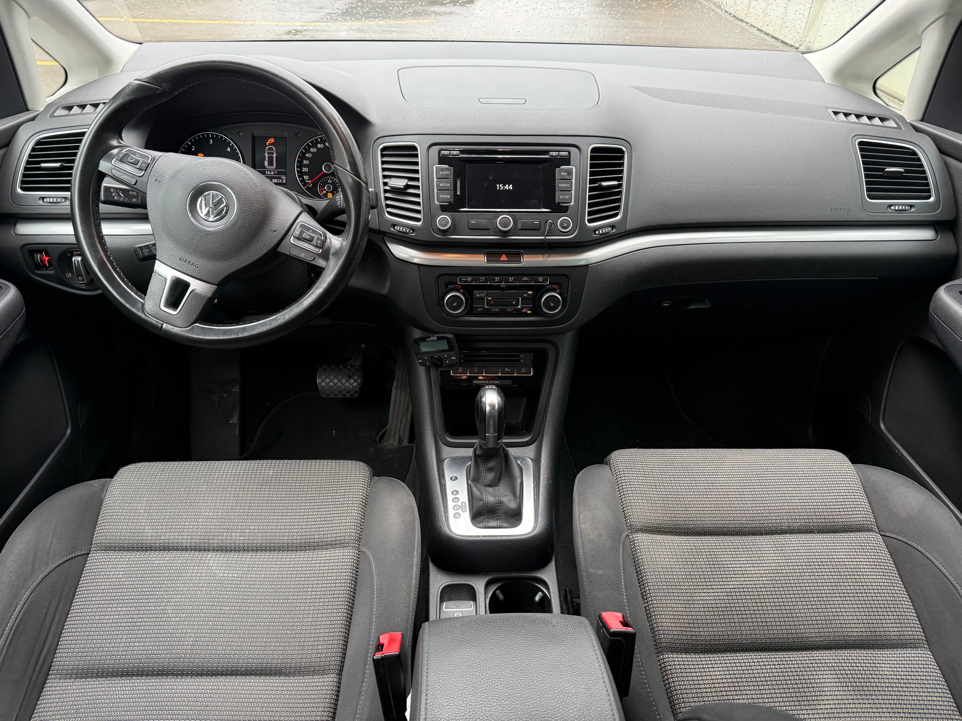 VW Sharan 2.0 TDI BMT Startline Trendline DSG-image-8