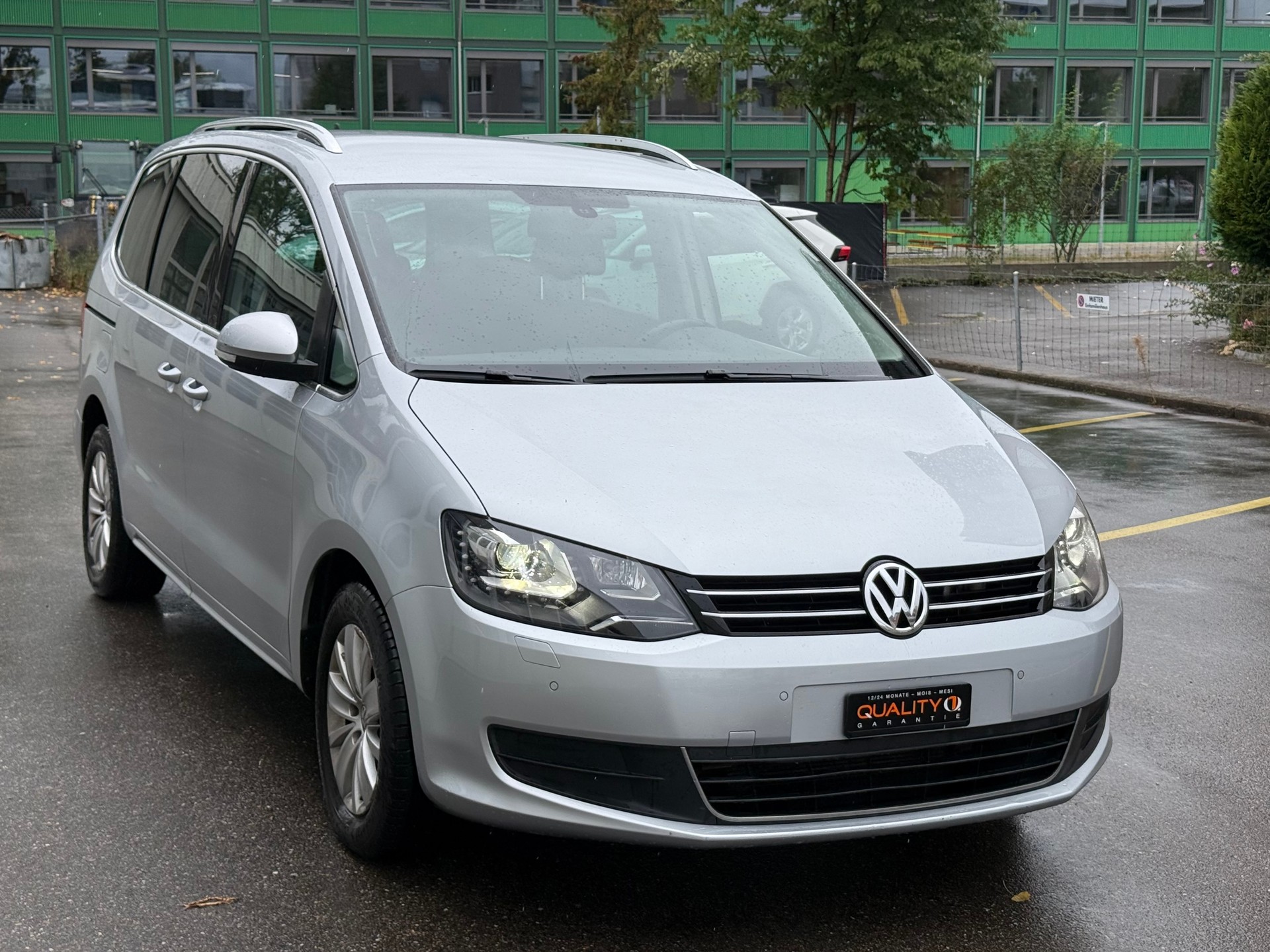 VW Sharan 2.0 TDI BMT Startline Trendline DSG-image-1