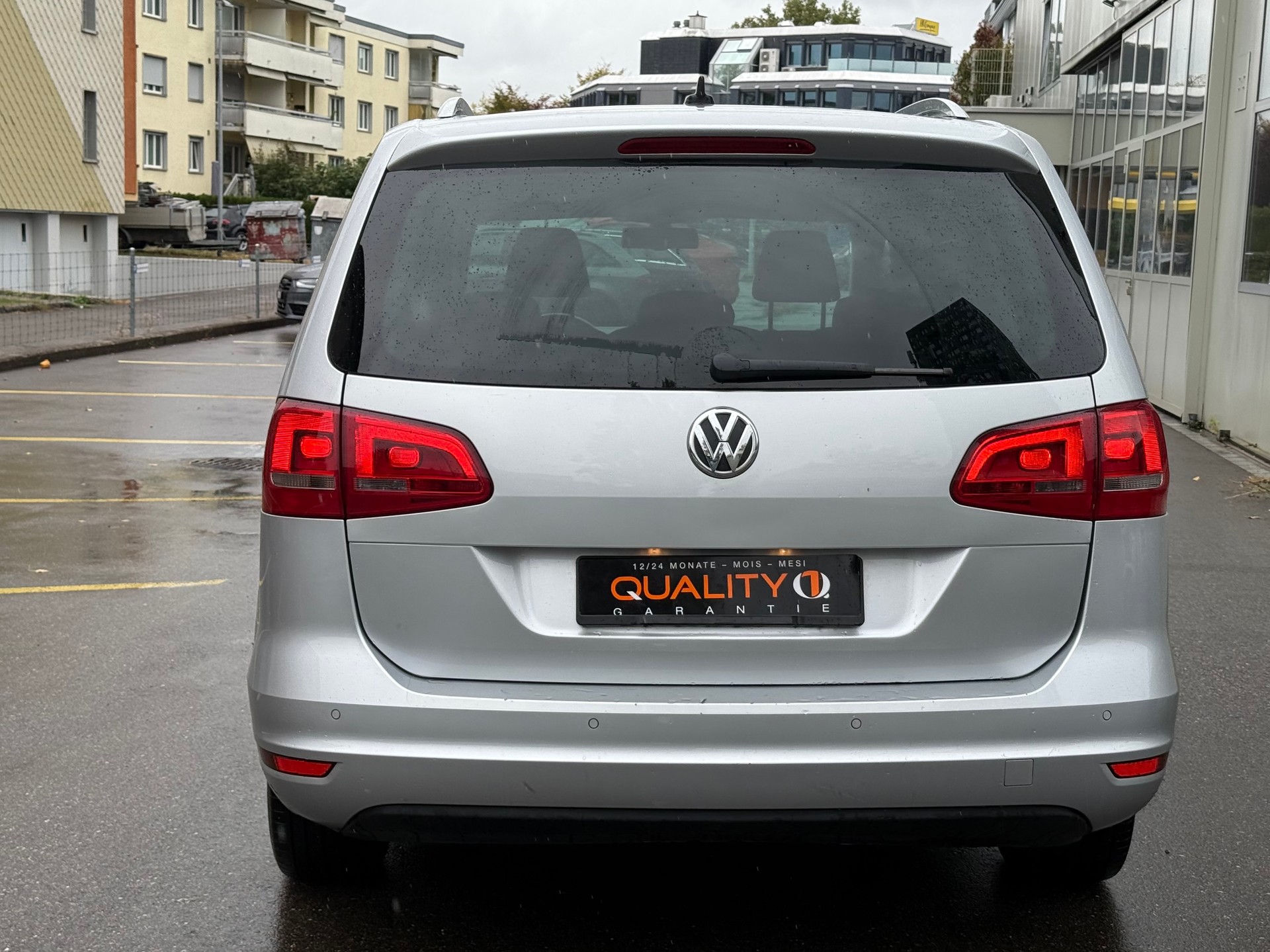 VW Sharan 2.0 TDI BMT Startline Trendline DSG-image-4