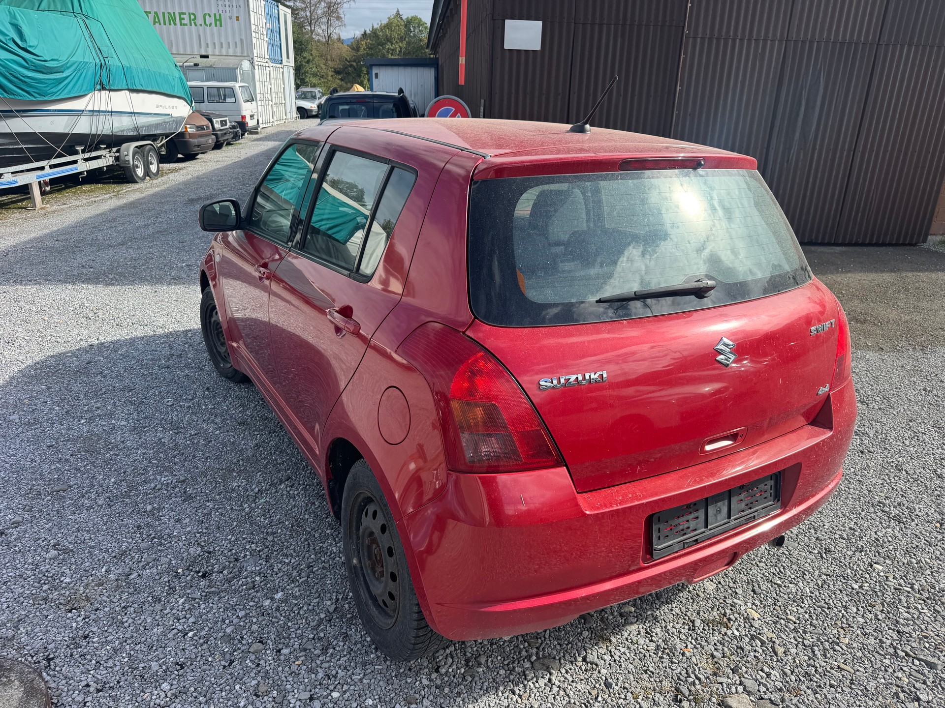 SUZUKI Swift 1.3i 16V GL Top 4x4-image-3