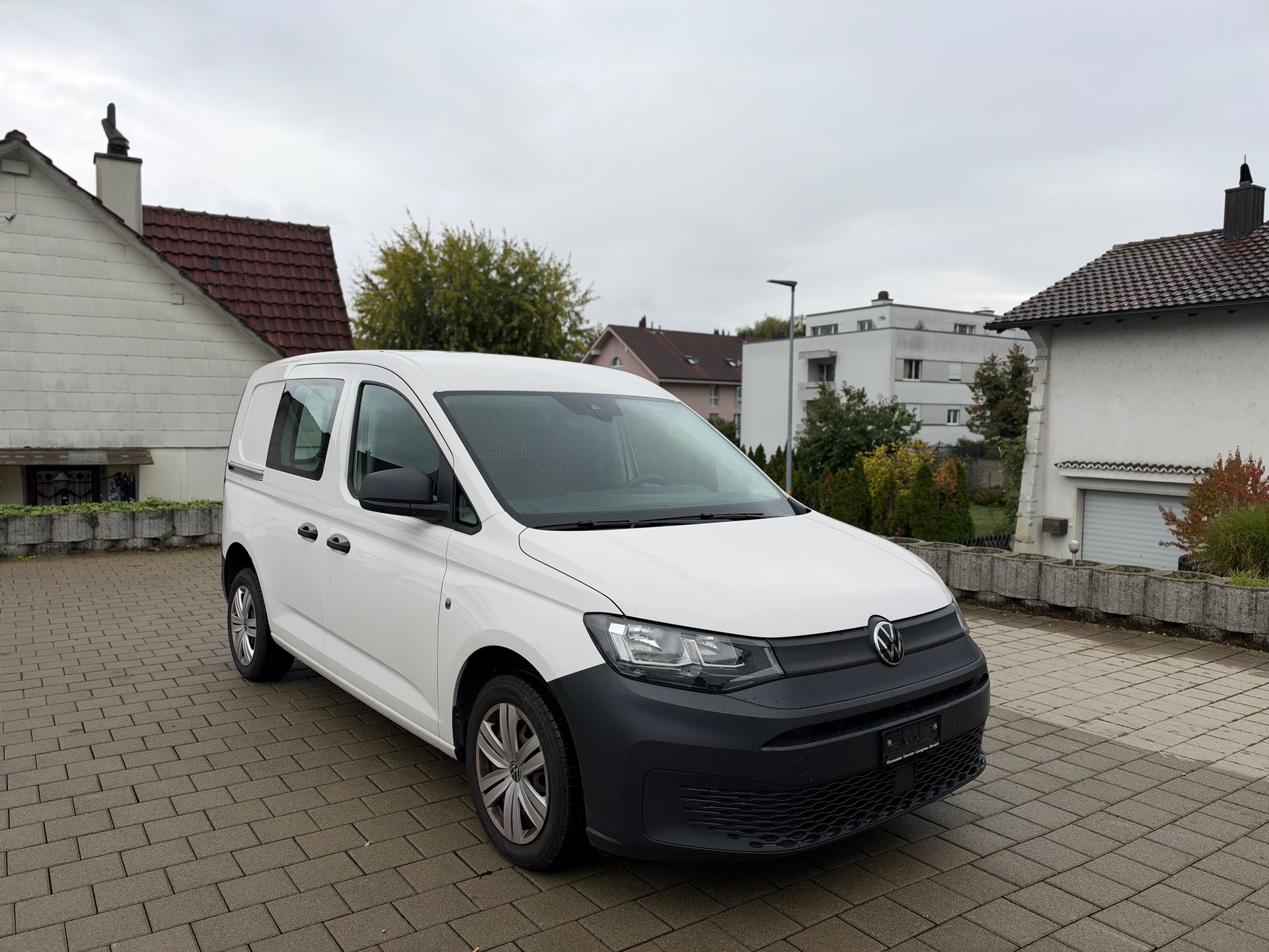 VW Caddy Cargo 2.0TDI-showroom-element-1