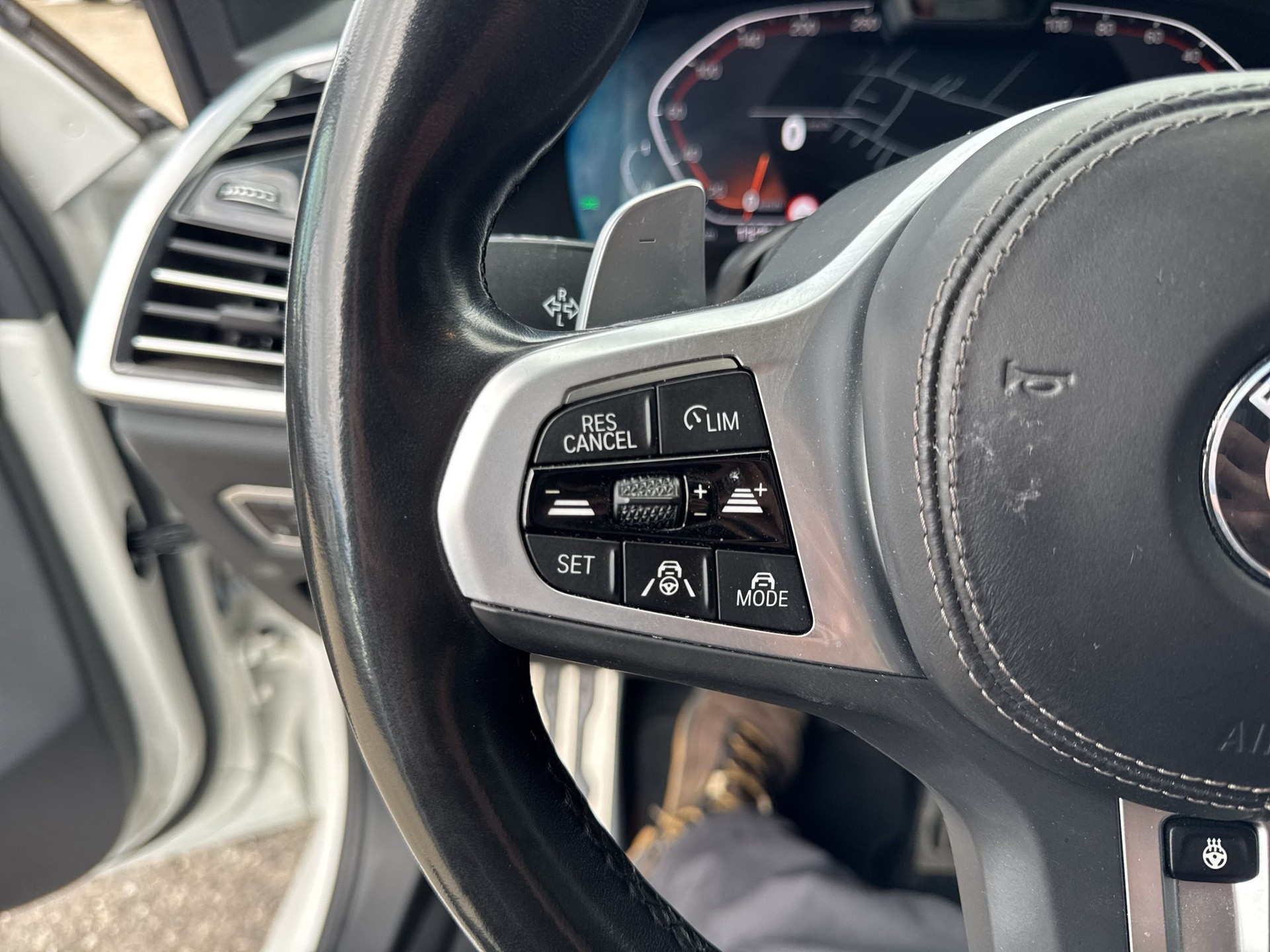BMW X5 xDrive 48V 30d M Sport Steptronic-image-14