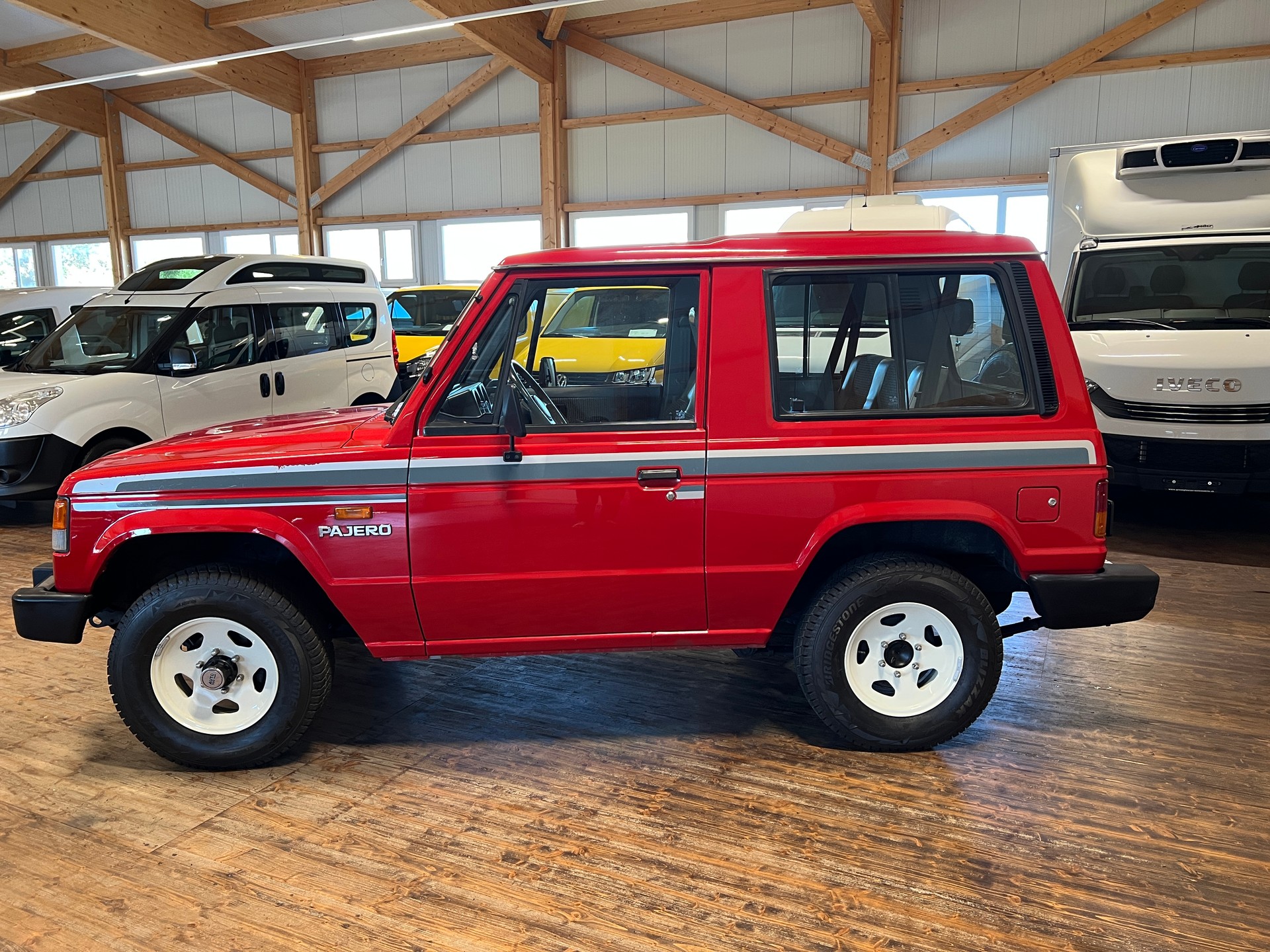 MITSUBISHI Pajero 2.6 Metal Top-image-7