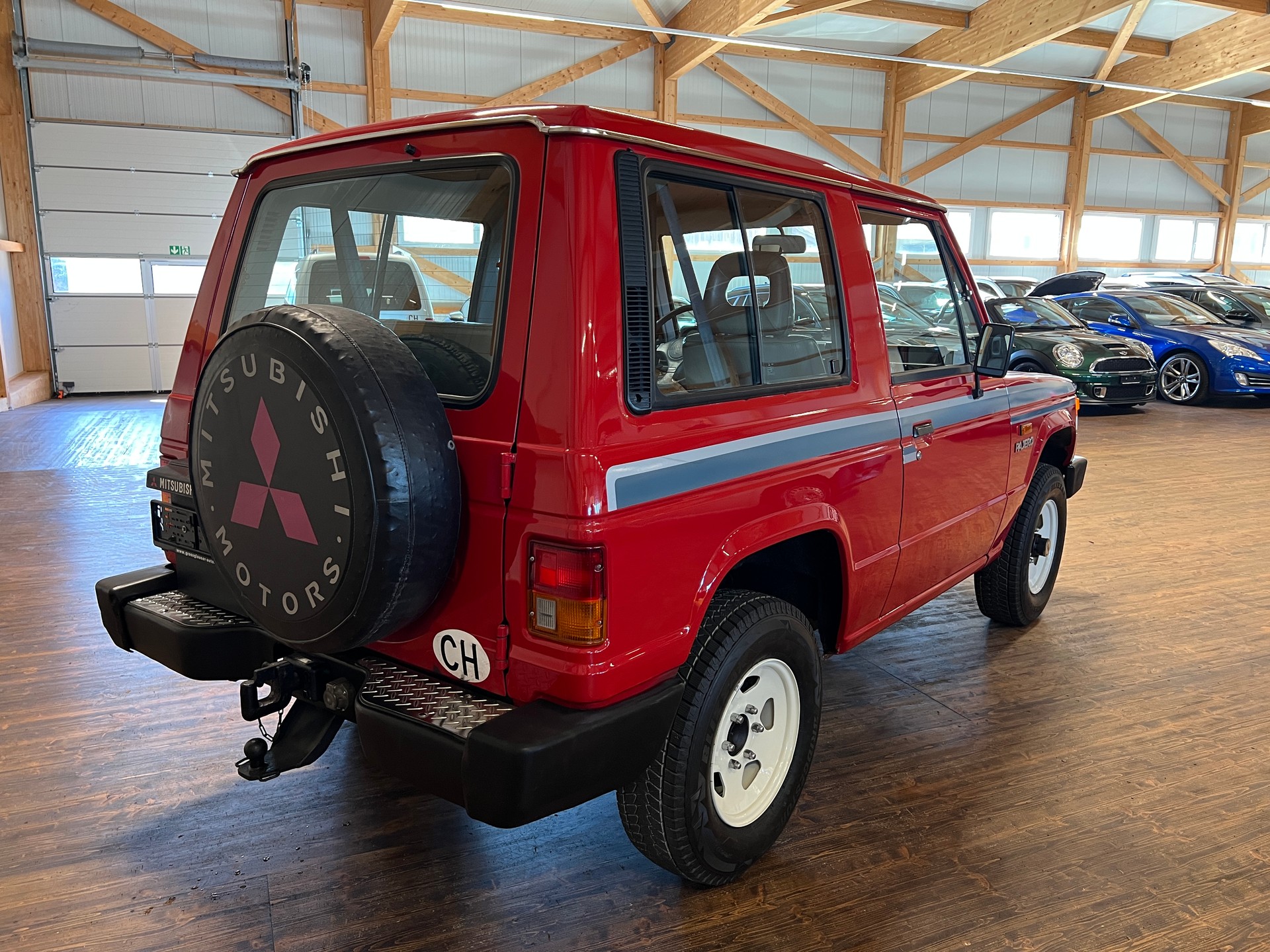 MITSUBISHI Pajero 2.6 Metal Top-image-4