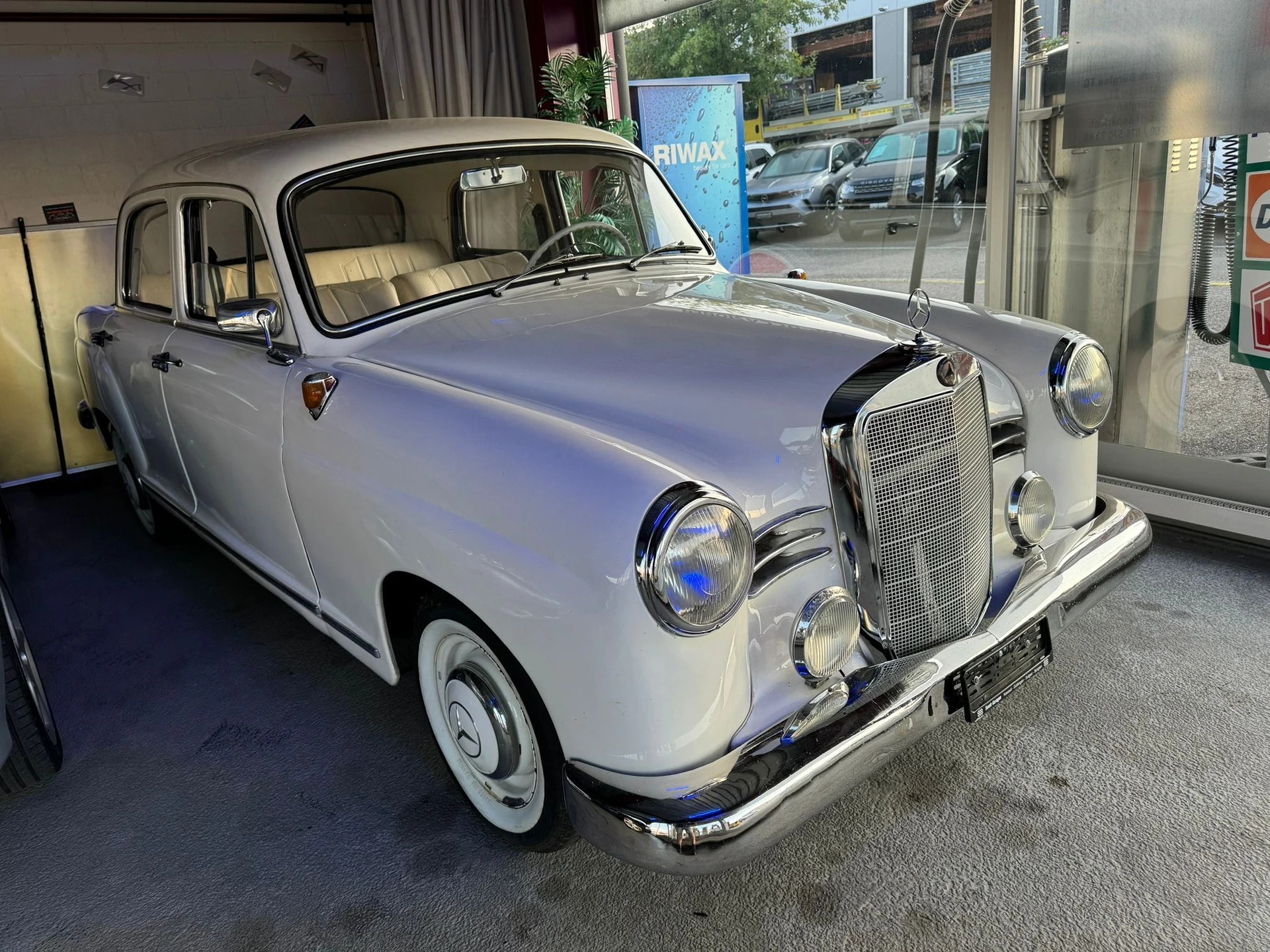 MERCEDES-BENZ 180 D PONTON *** 13.20 VORHANDEN **-image-2