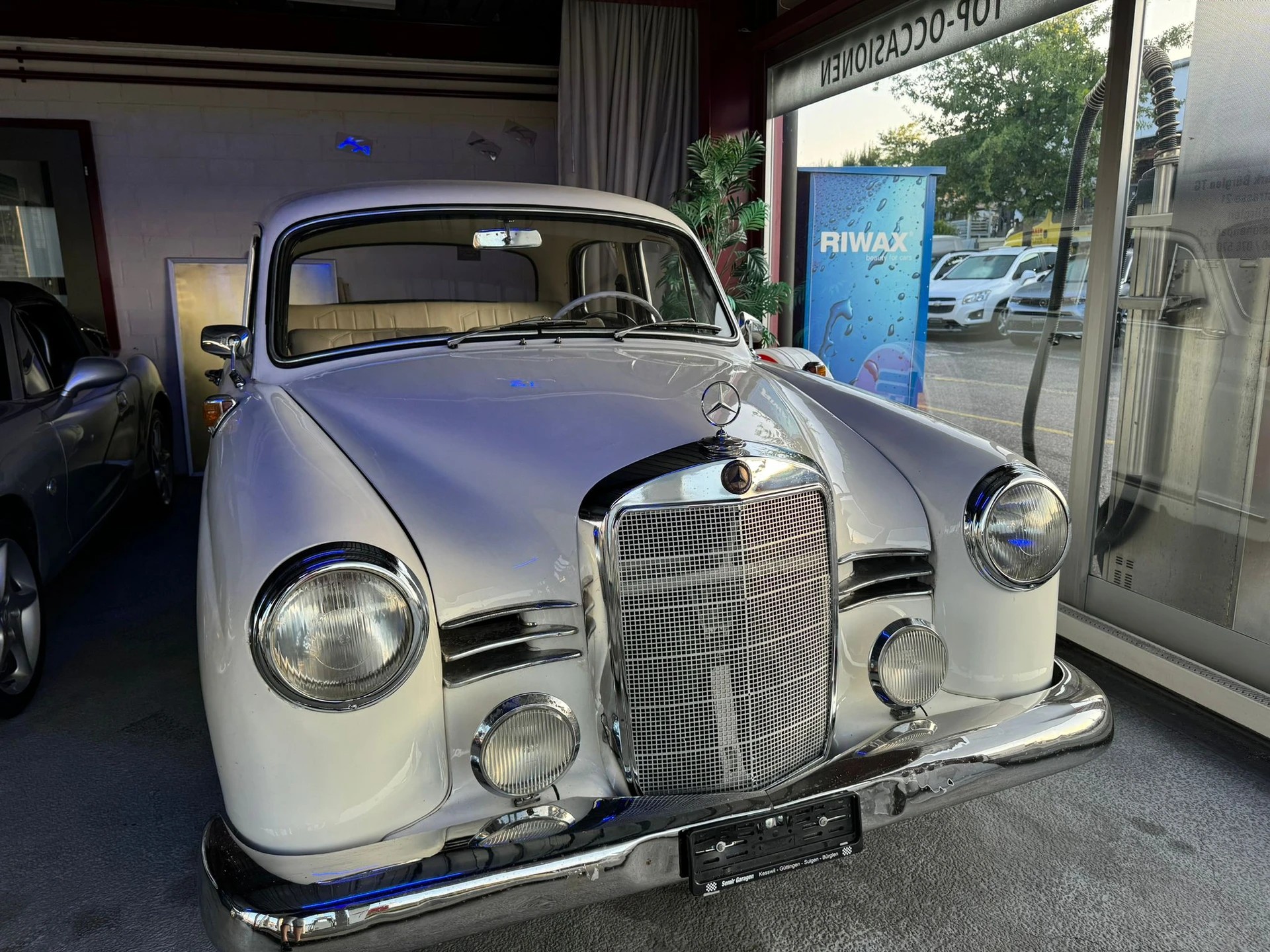 MERCEDES-BENZ 180 D PONTON *** 13.20 VORHANDEN **-image-1
