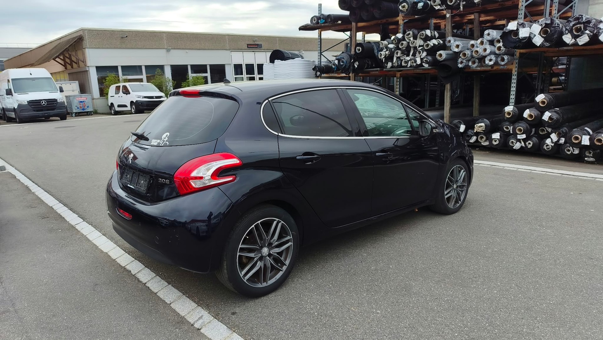 PEUGEOT 208 1.6 VTI Allure Automatik-image-2