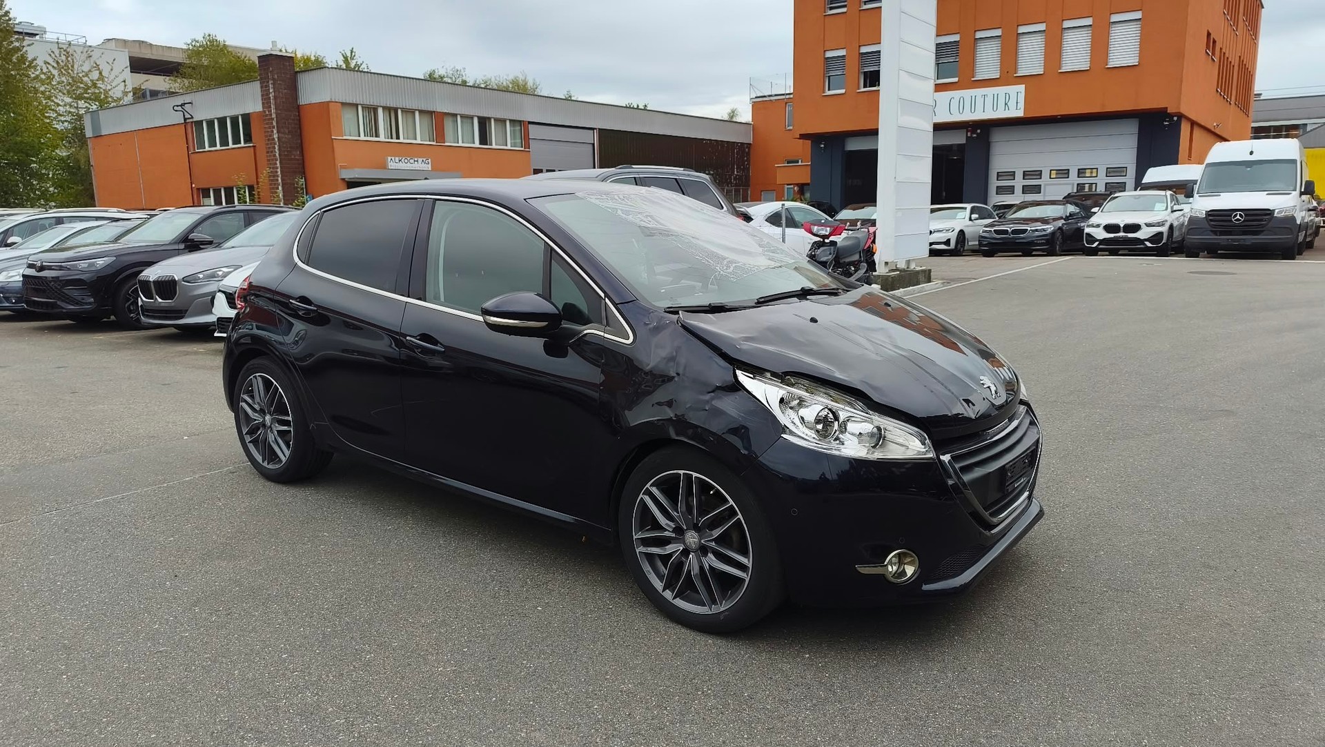 PEUGEOT 208 1.6 VTI Allure Automatik-image-4
