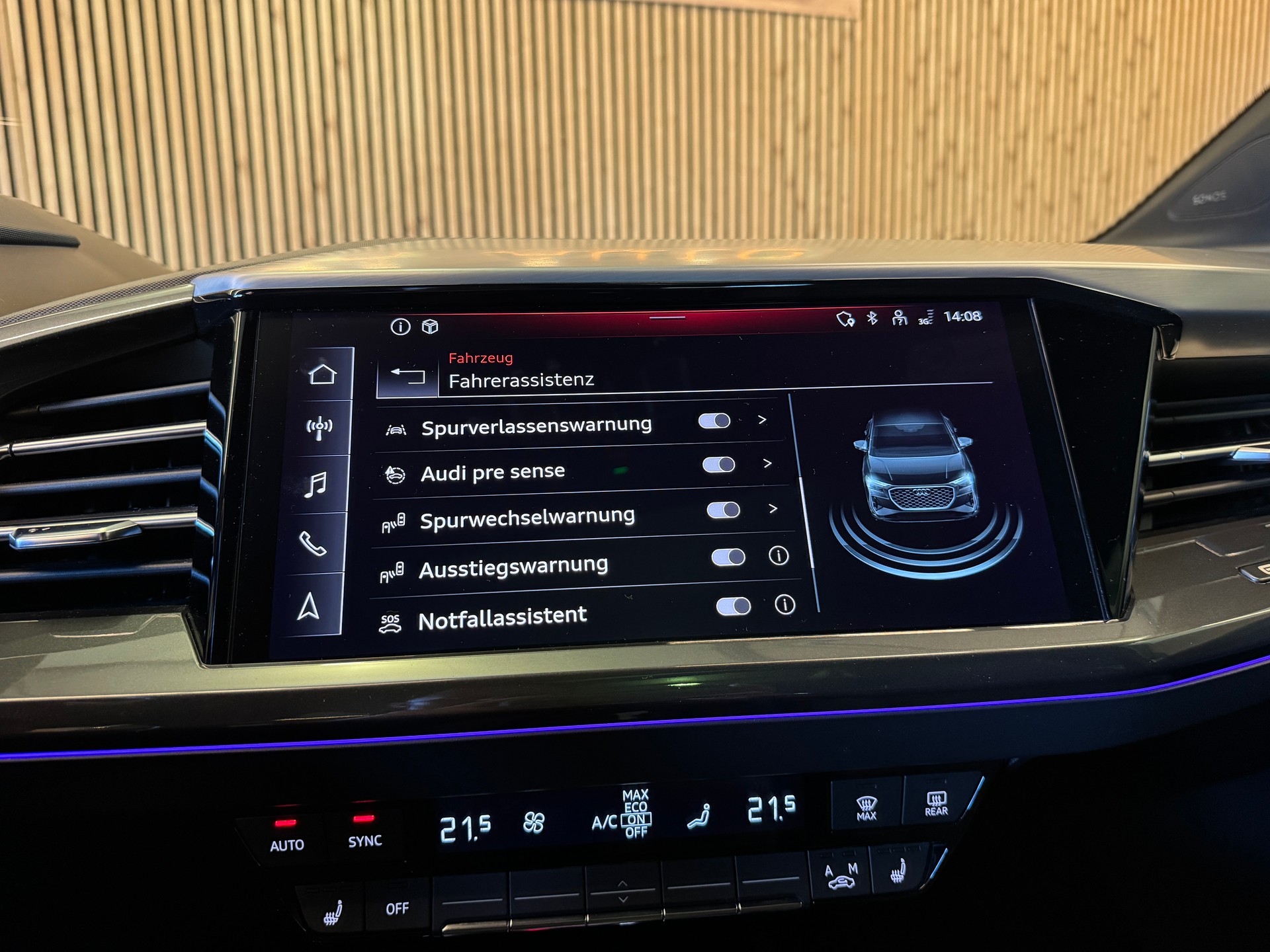 AUDI Q4 e-tron S Line Sportback 50 quattro-image-24