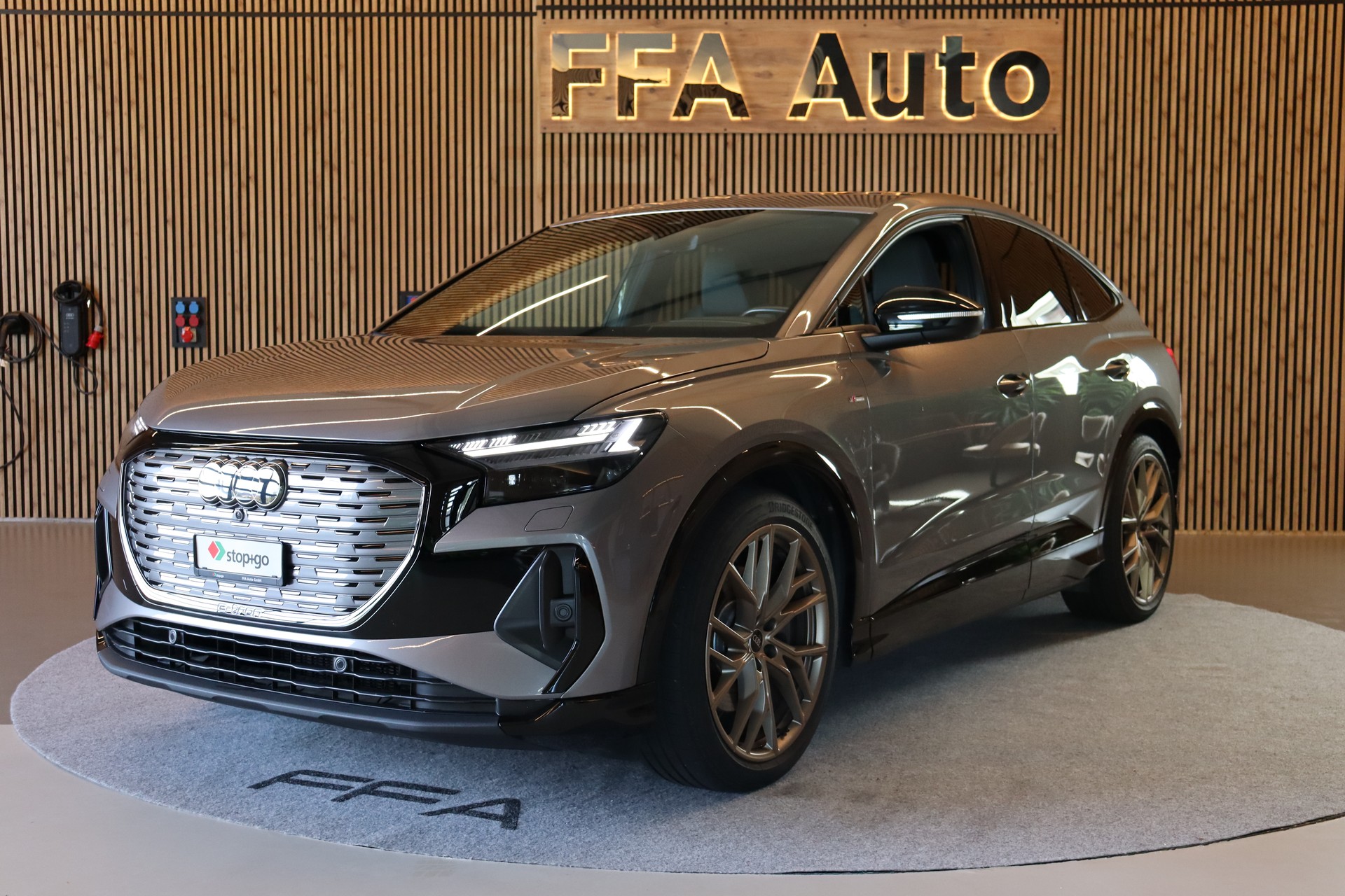 AUDI Q4 e-tron S Line Sportback 50 quattro-image-0
