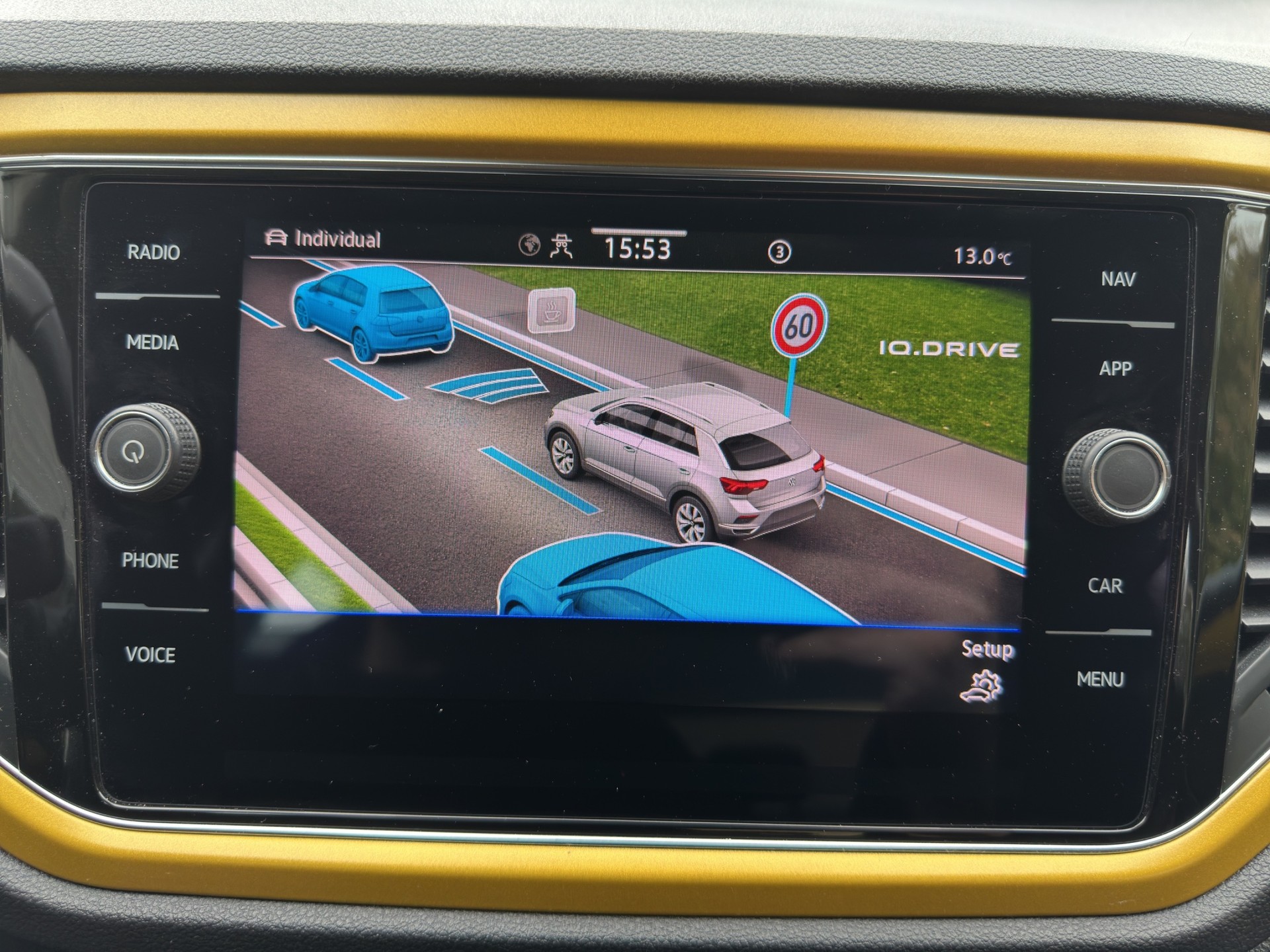VW T-Roc 2.0 TSI Advance DSG 4Motion-image-25