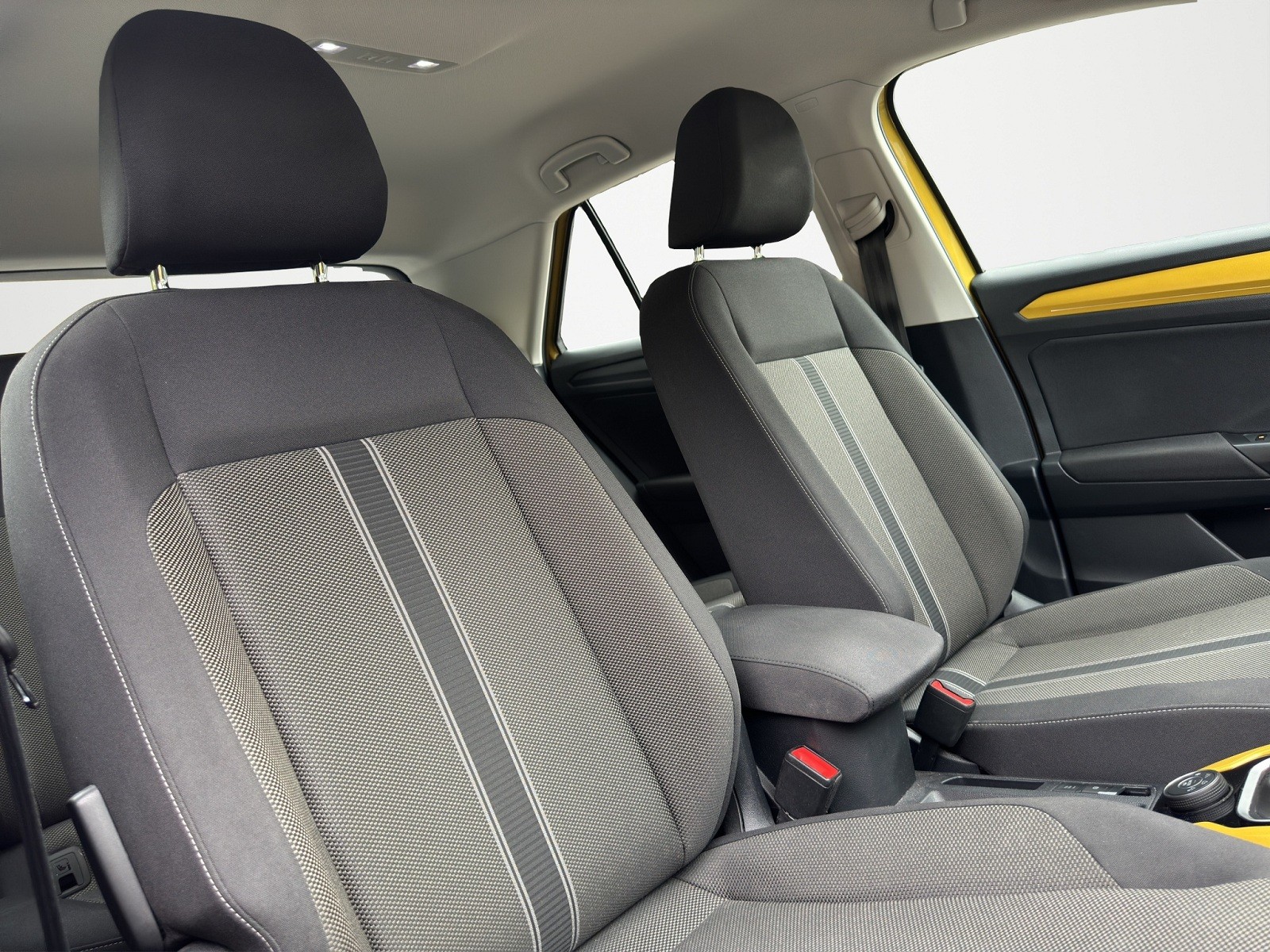 VW T-Roc 2.0 TSI Advance DSG 4Motion-image-20