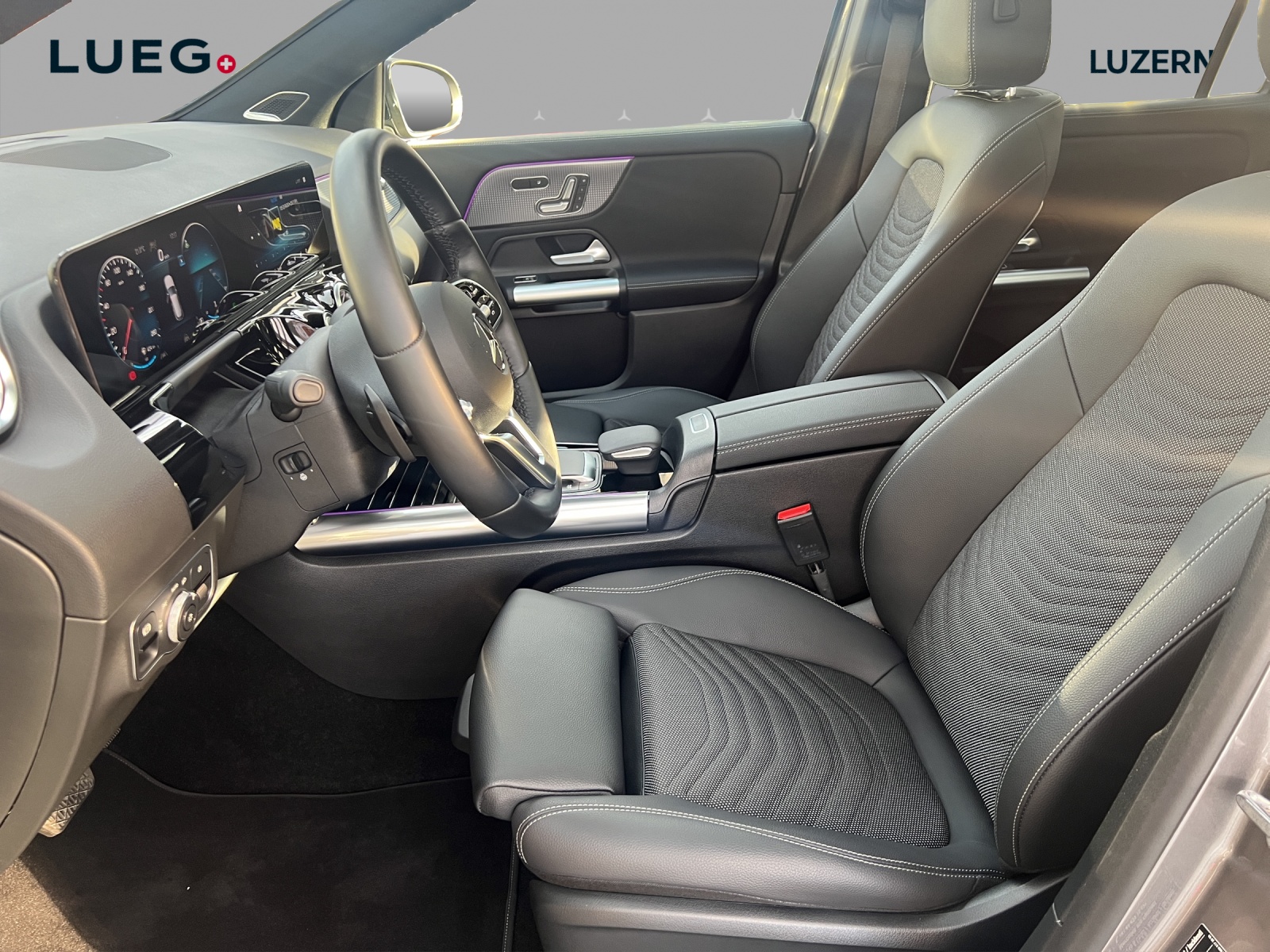 MERCEDES-BENZ GLA 200 Progressive 7G-DCT-image-7